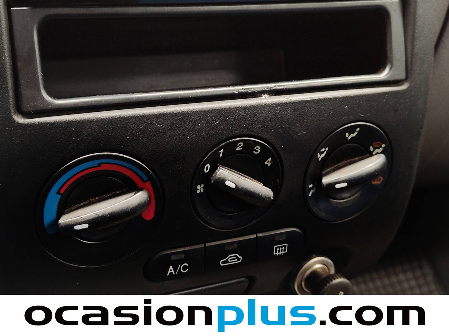 Extras y acabados del KIA Rio KIA Rio 1.3 RS (81 CV)