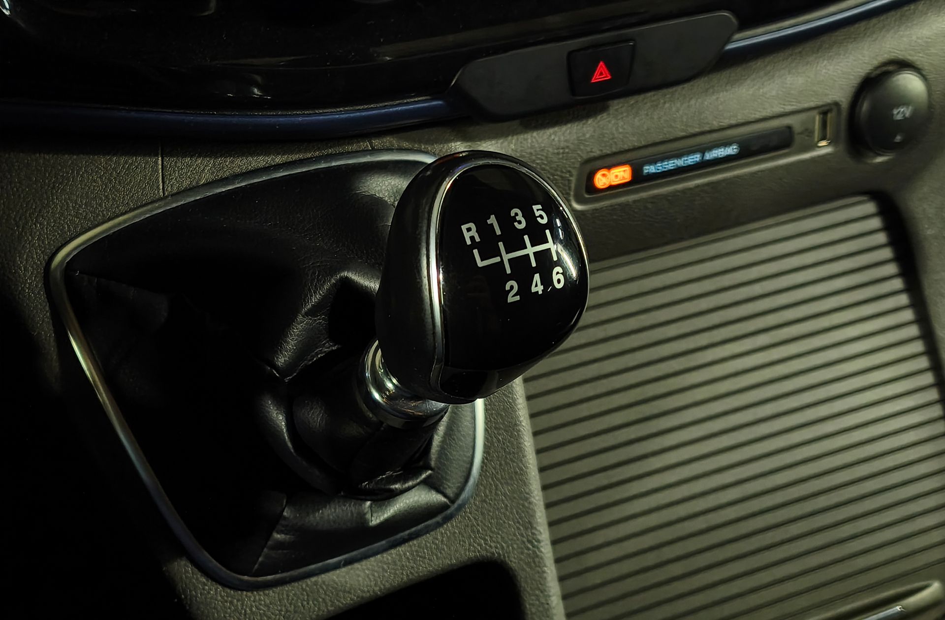 Ford Tourneo Custom 2.0 EcoBlue Hybrid L1 Active - foto 6