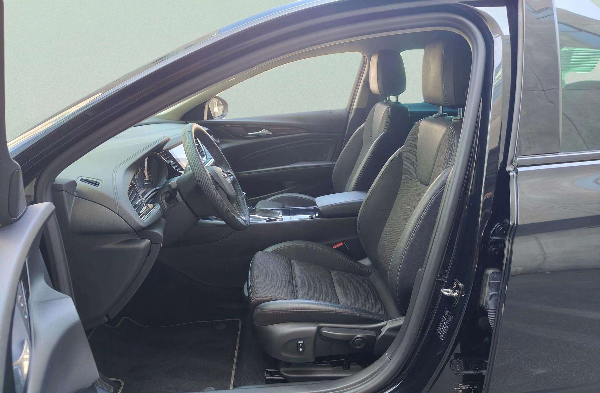 Opel Insignia 1.5 Turbo XFT Innovation - foto 14