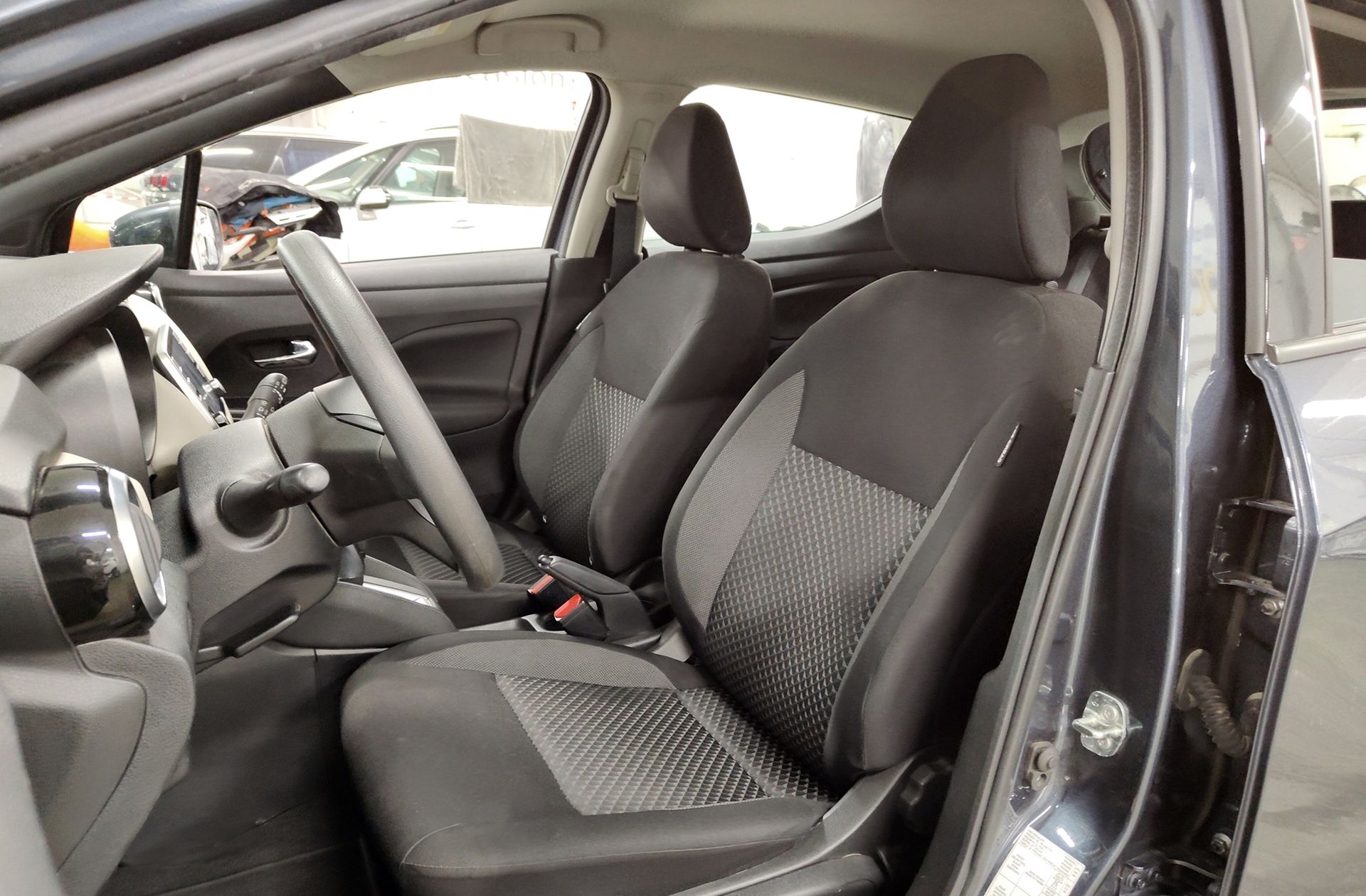 Nissan Micra IG-T 92 Acenta CVT - foto 8
