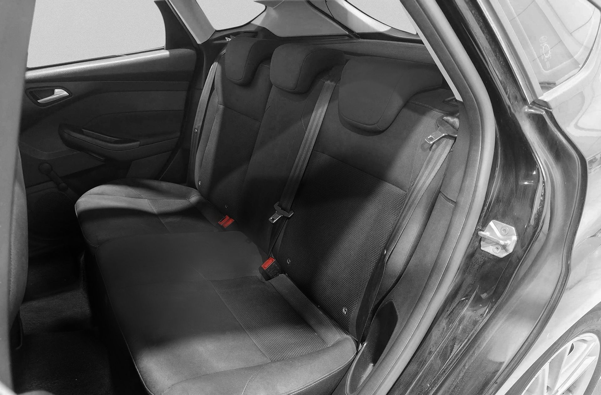 Ford Focus 1.5 TDCi Trend+ Powershift - foto 9