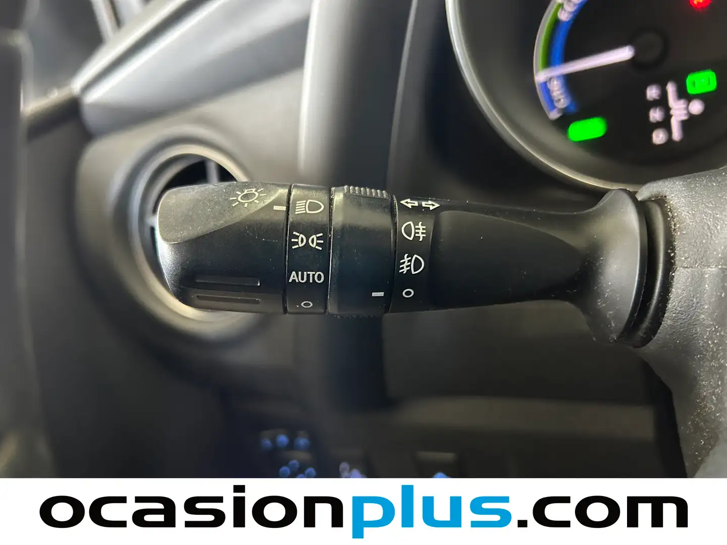 Foto Toyota Auris Toyota Auris 140H Touring Sports Active (136 CV)