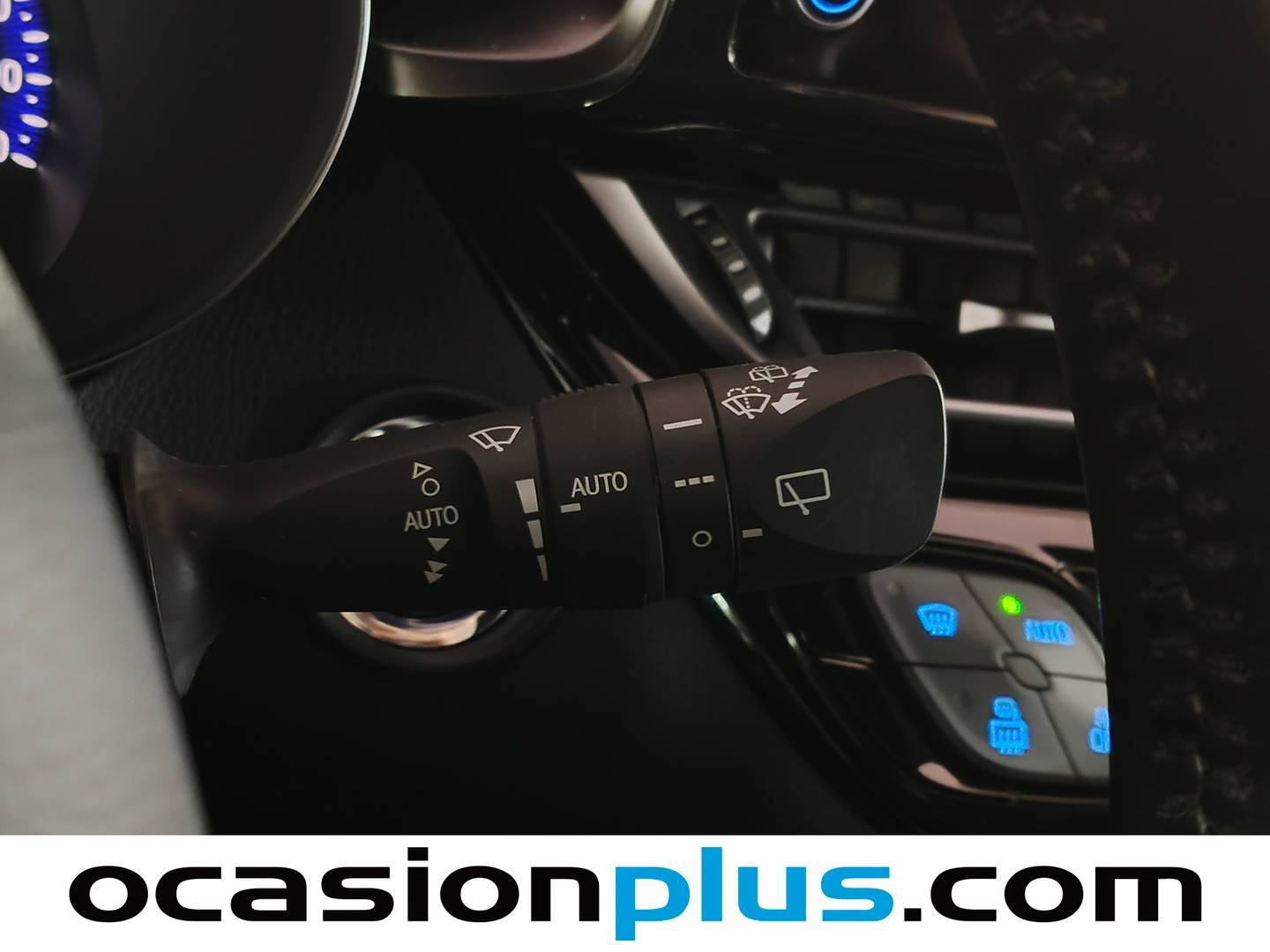 Foto Toyota C-HR Toyota C-HR 1.8 125H Advance (122 CV)