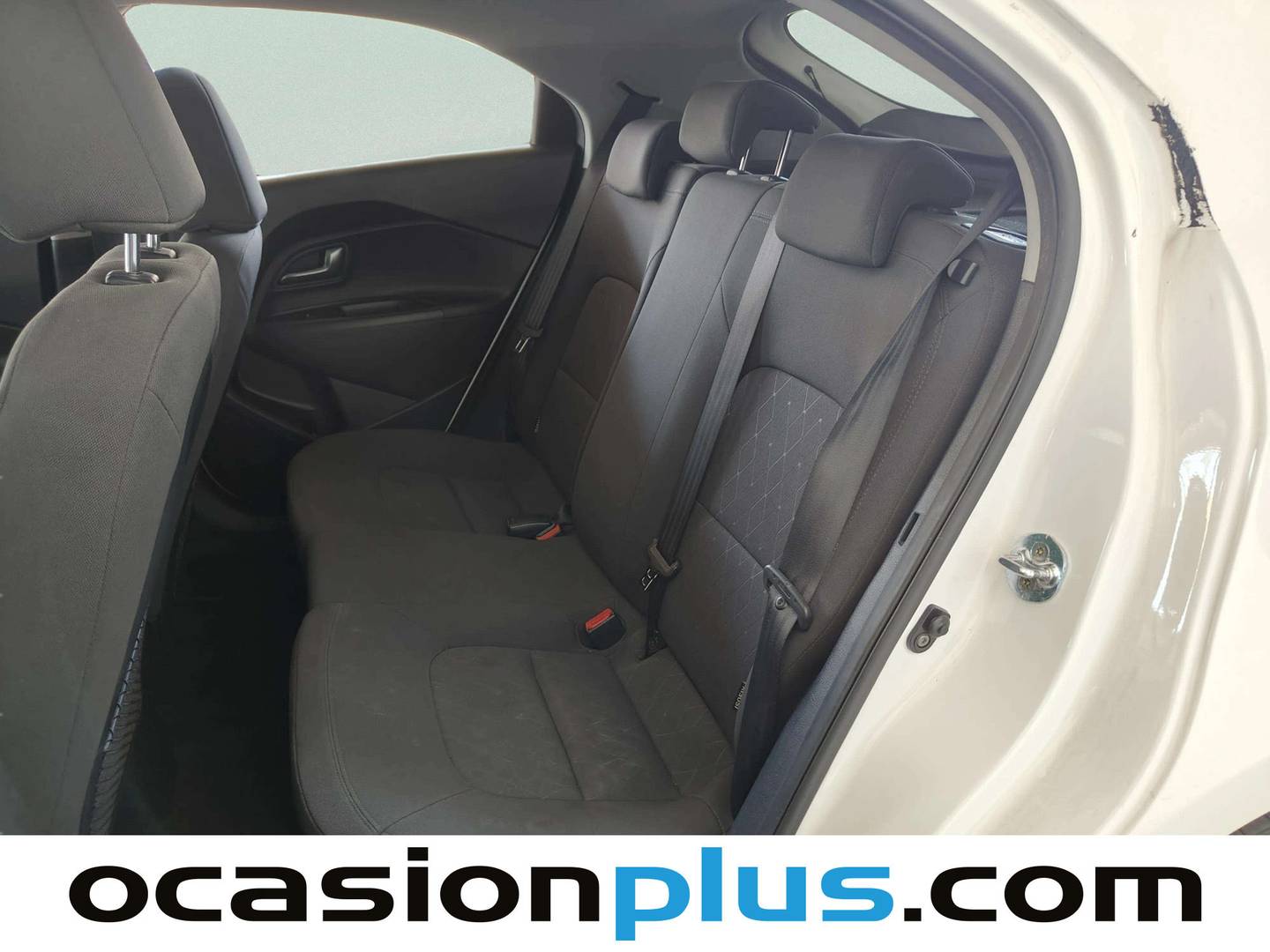Foto asientos traseros KIA Rio KIA Rio 1.2 CVVT x-Tech Eco-Dynamics (84 CV)
