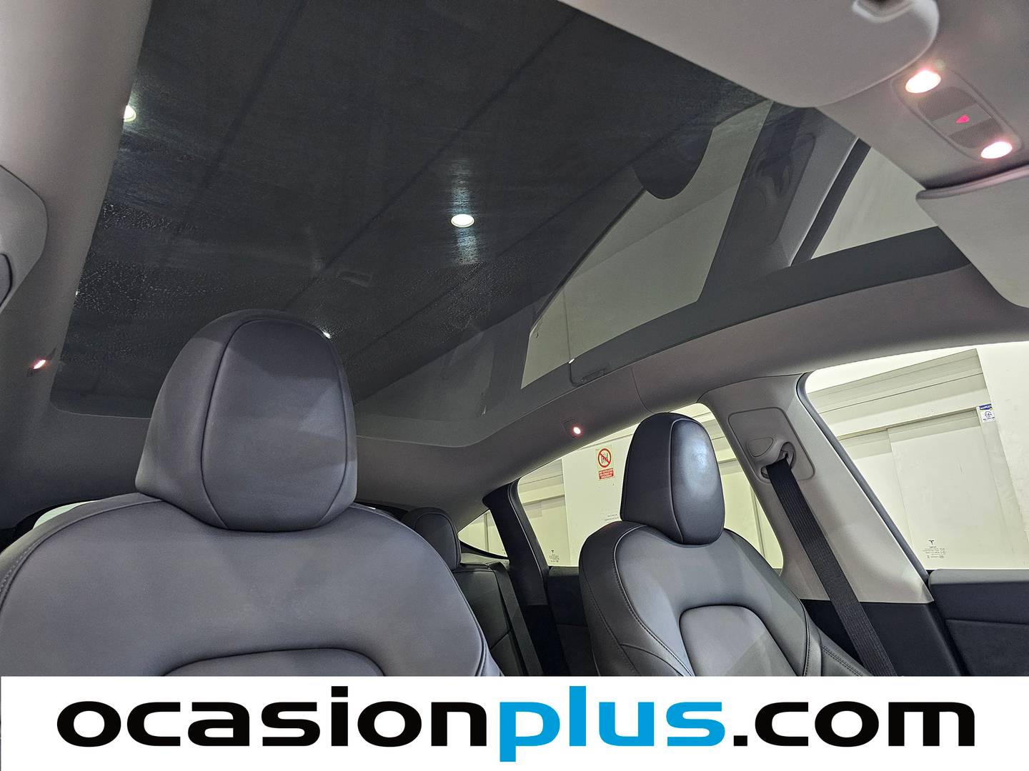 Extras y acabados del Tesla Model Y Tesla Model Y Tracción Trasera RWD (347 CV)