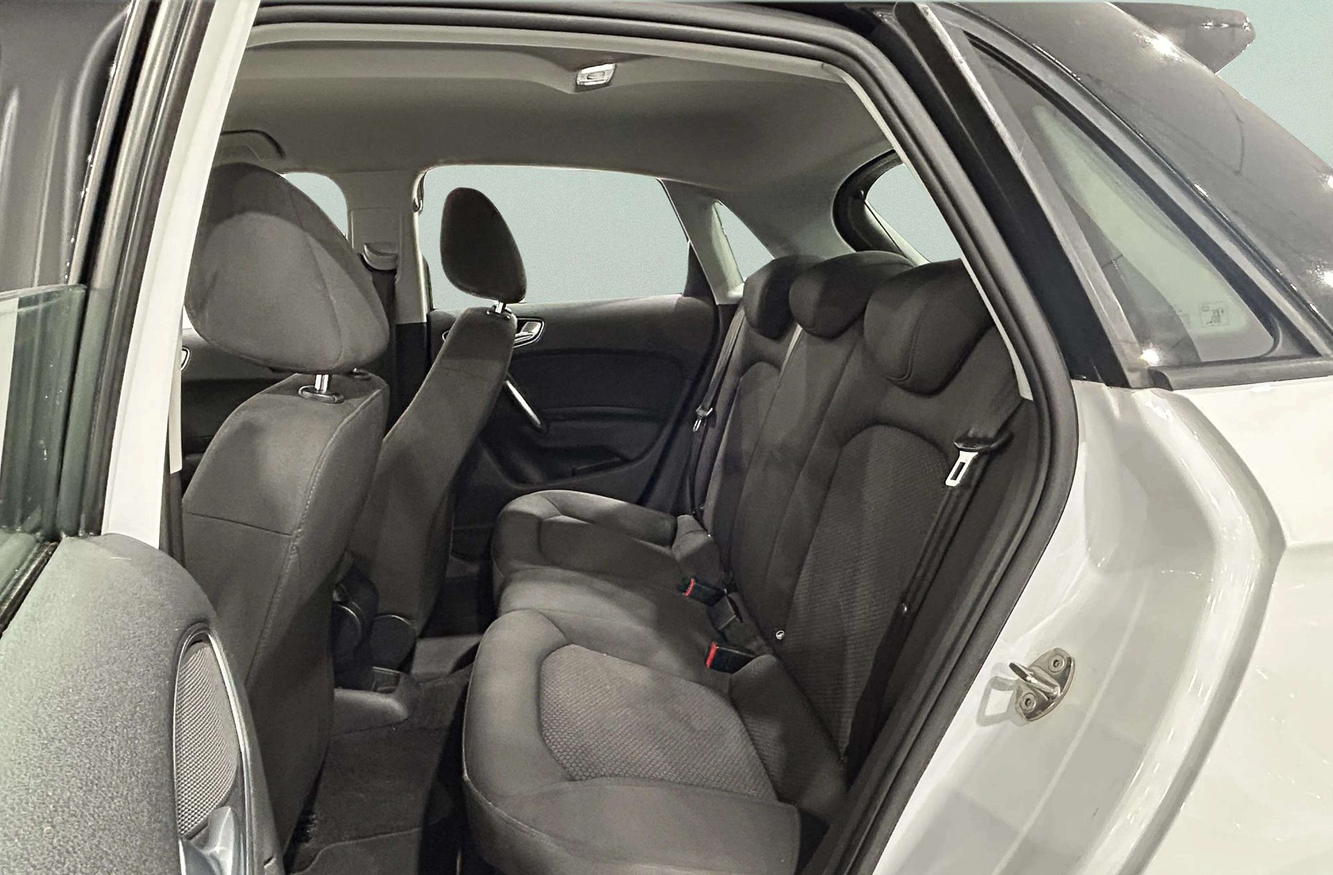 Audi A1 Sportback Adrenalin 1.6 TDI - foto 9