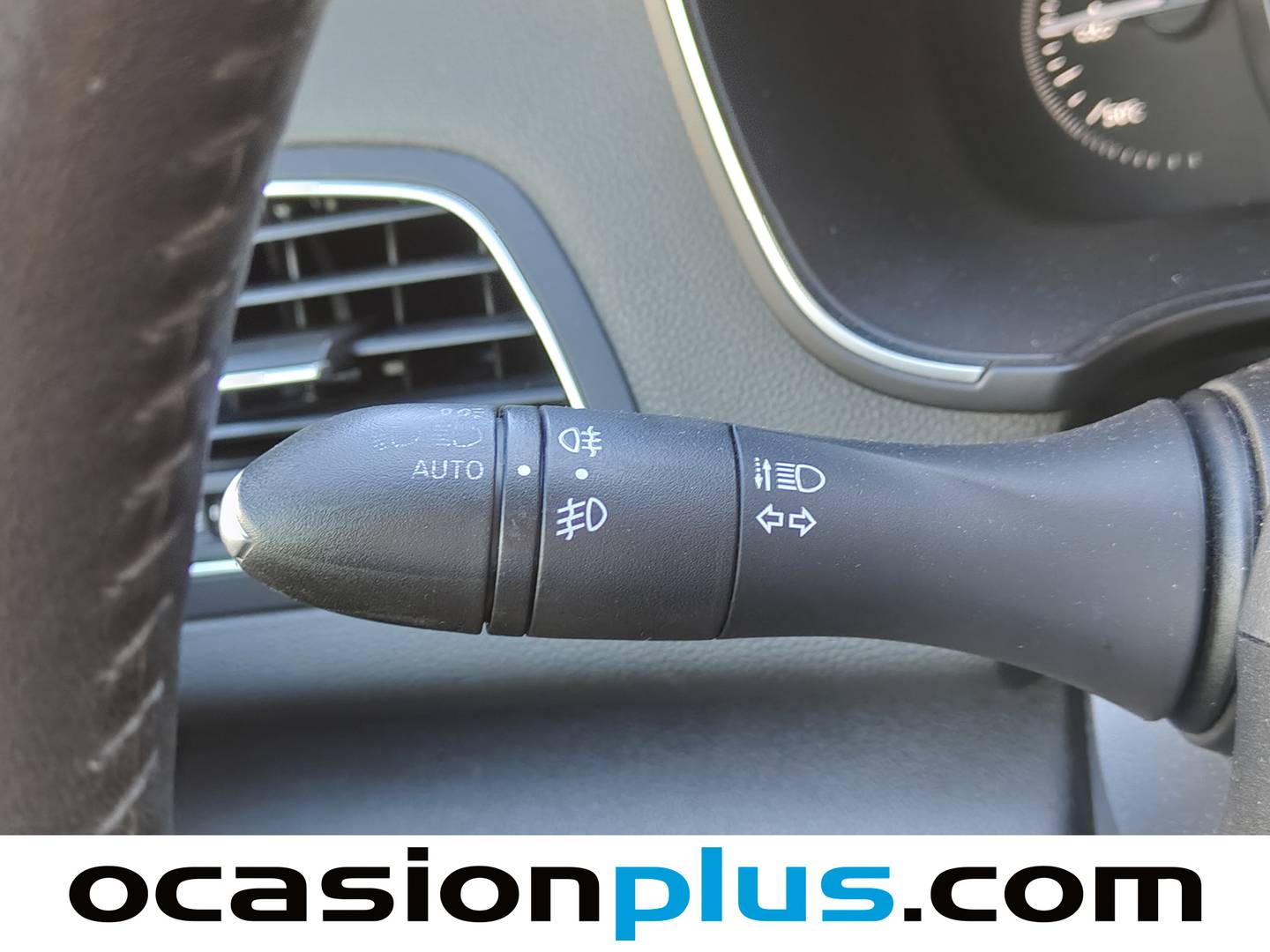 Foto Renault Mégane Renault Megane Zen Energy TCe (130 CV)