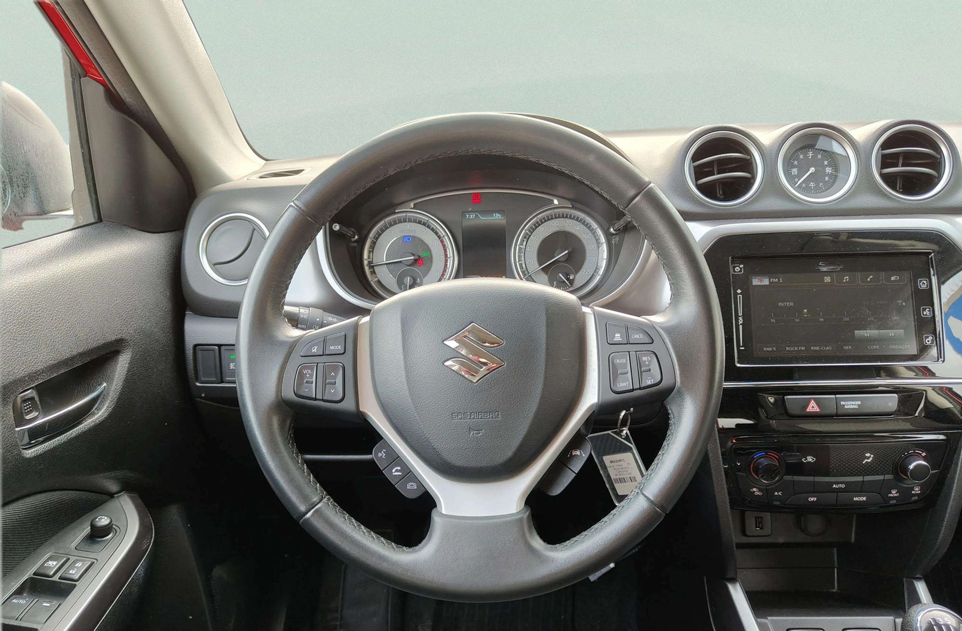 Suzuki Vitara 1.4 Turbo Mild Hybrid GLE - foto 23