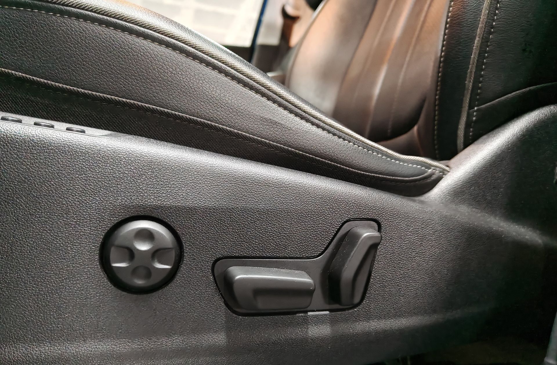 Opel Grandland 1.6 CDTi Excellence - foto 13