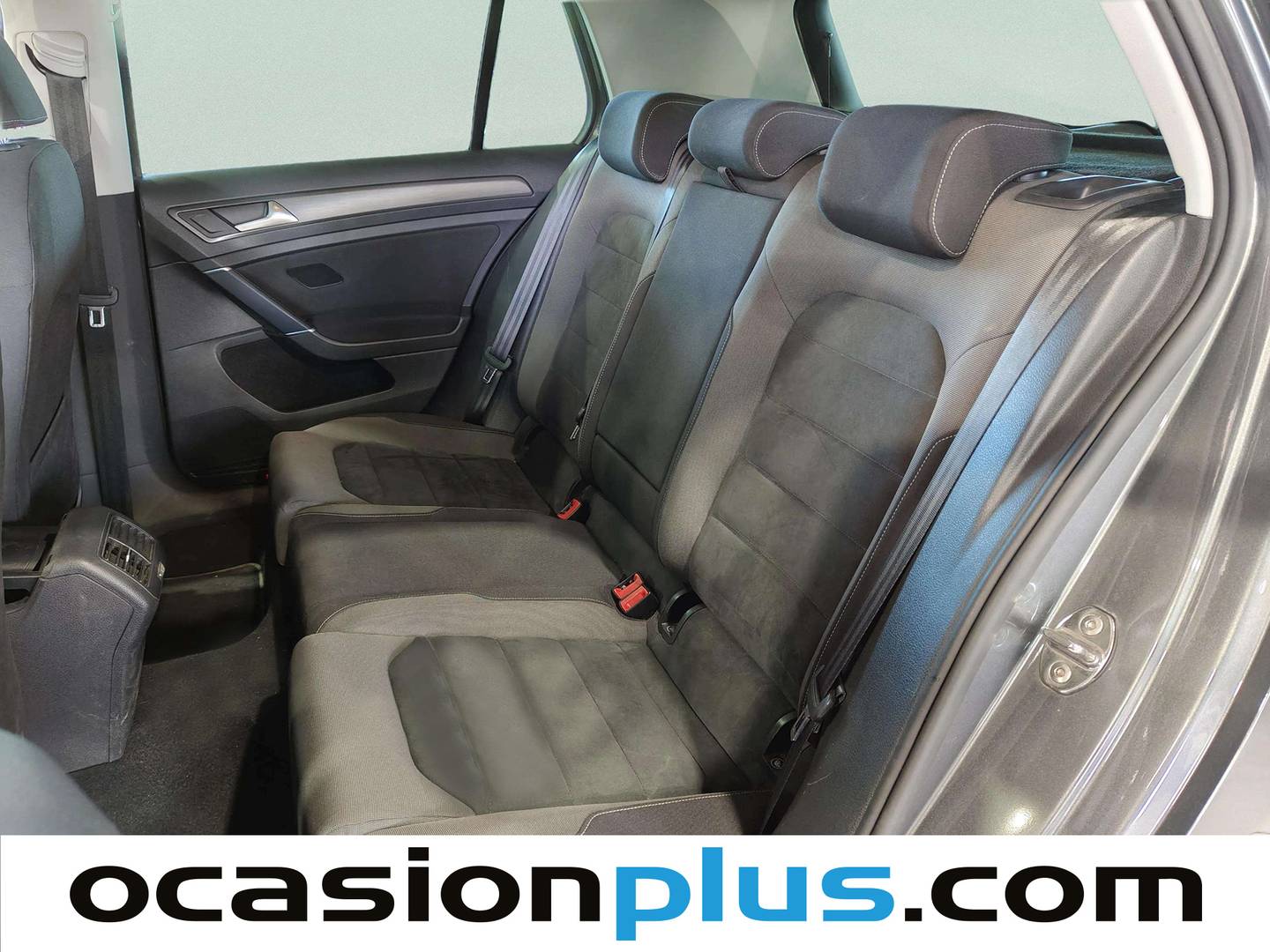 Foto asientos traseros Volkswagen Golf Volkswagen Golf Advance 1.5 TSI Evo (130 CV) DSG