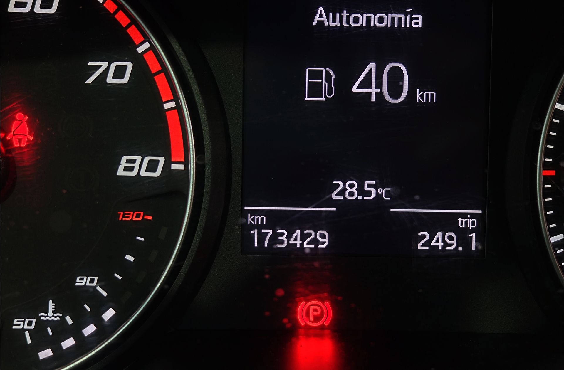 SEAT Arona 1.0 TSI Ecomotive Style - foto 9