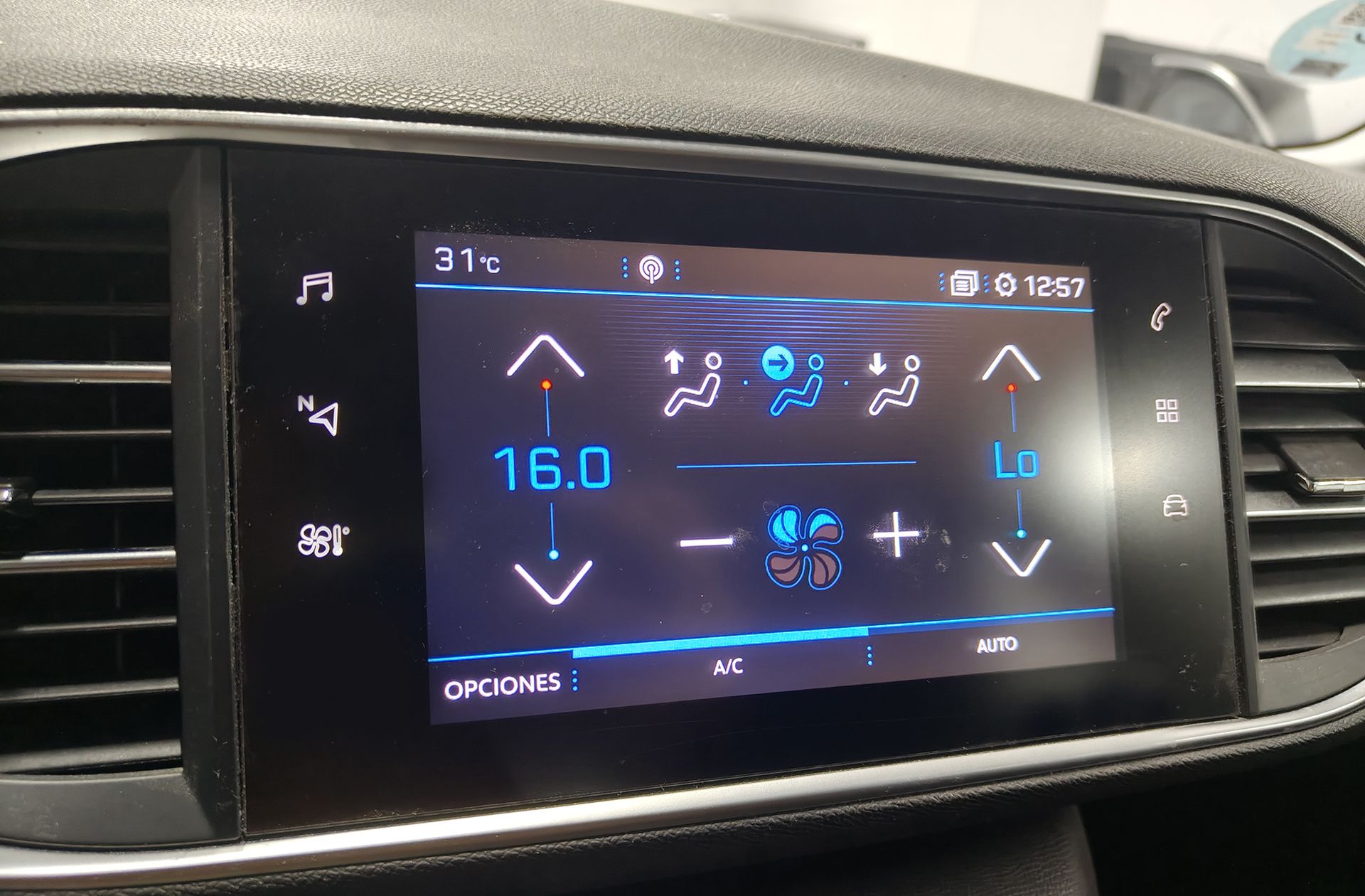 Peugeot 308 BlueHDi 100 Style - foto 28