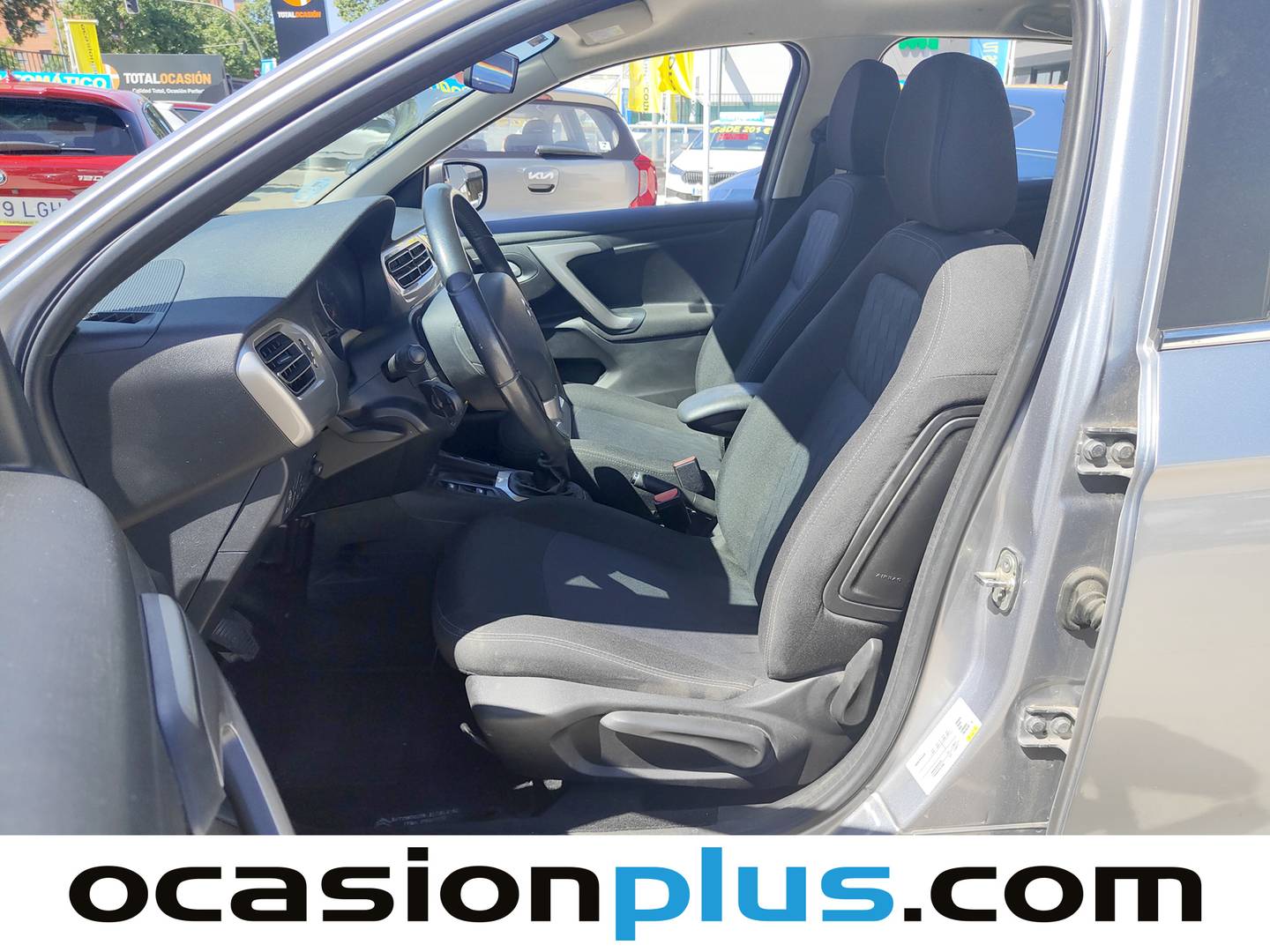 Foto asientos delanteros Citroën C-Elysée Citroën C-Elysee BlueHDi 100 Shine (102 CV)