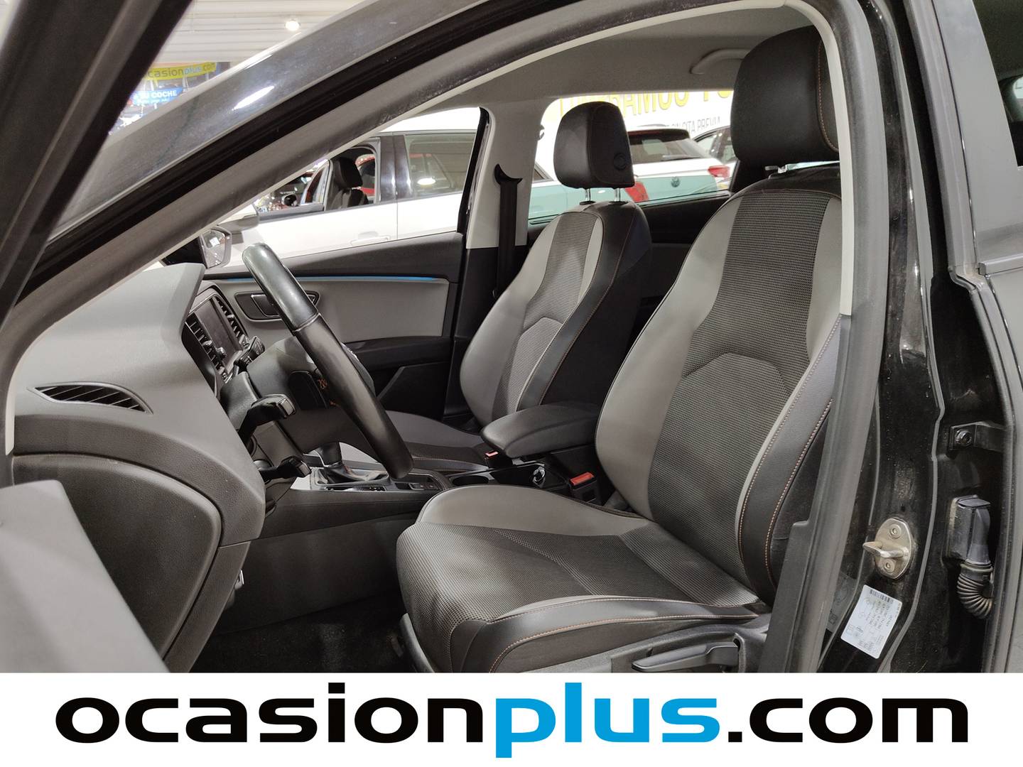 Foto asientos delanteros Seat León Seat Leon Xperience 2.0 TDI S&S X-perience 4Drive DSG6 (184 CV)