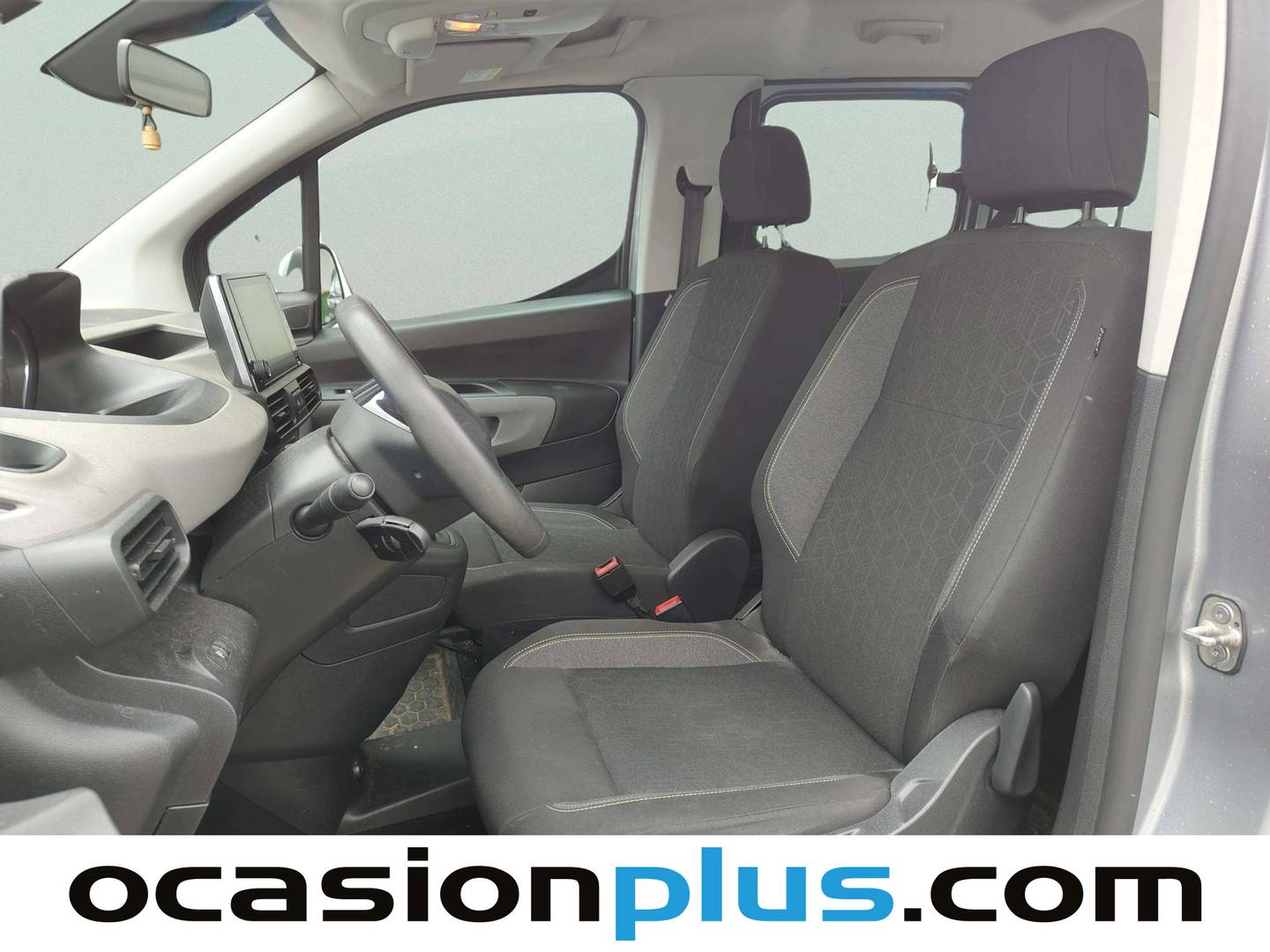 Foto asientos delanteros Peugeot Rifter Peugeot Rifter BlueHDi 100 Active Standard Nav+ (100 CV)