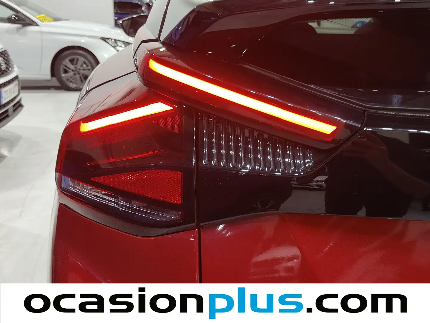 Foto Citroën ë-C4 Citroen ë-C4 eléctrico 50kWh Shine (136 CV)