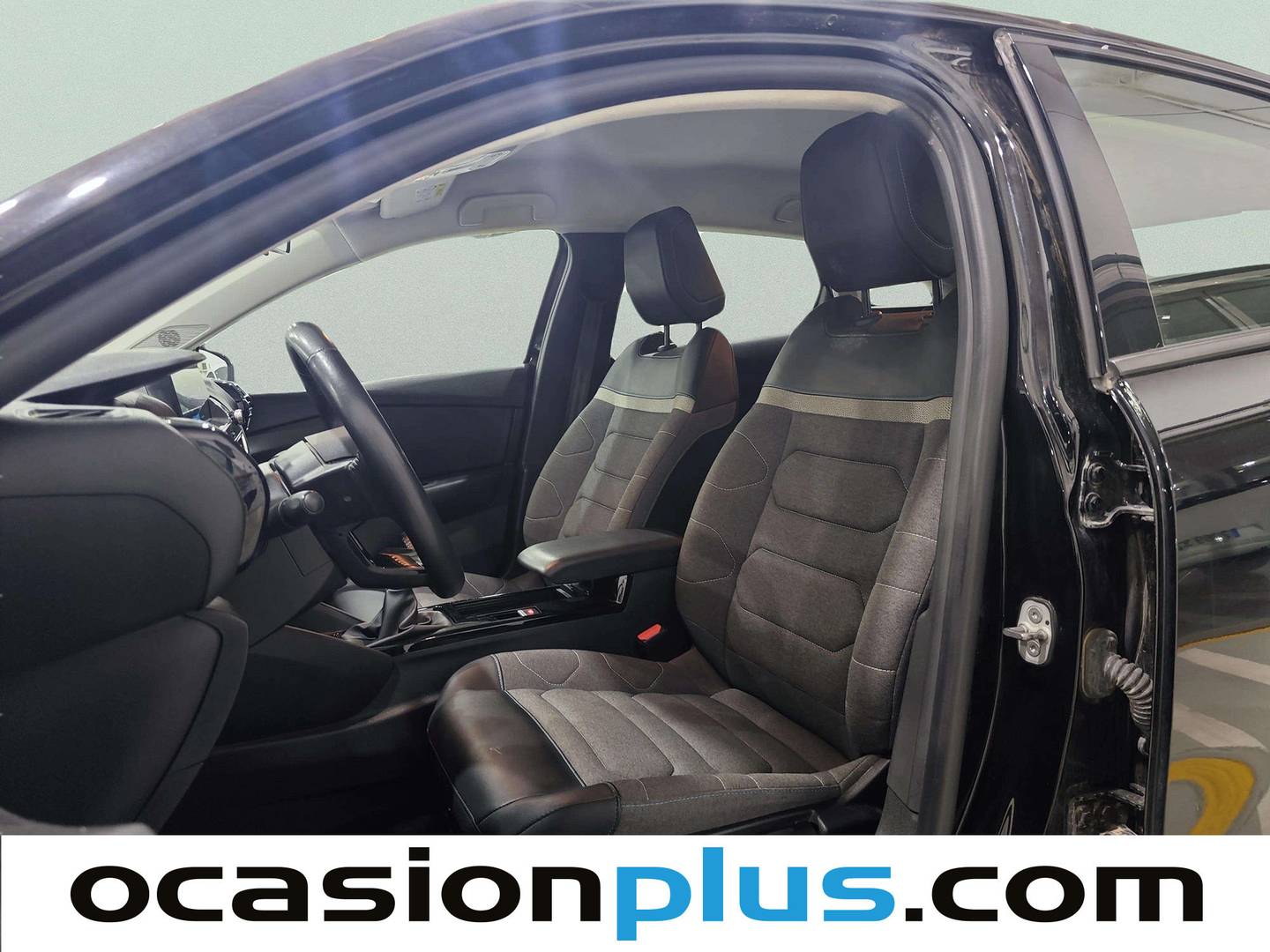 Foto Citroën C4 Citroen C4 PureTech 130 S&S 6v Feel Pack (130 CV)