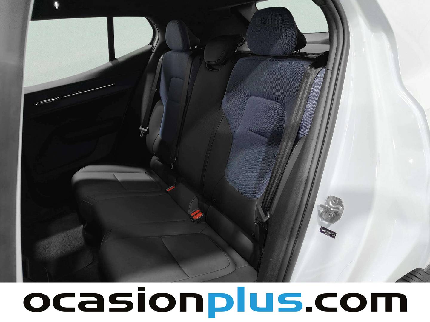Foto asientos traseros Volvo EX30 Volvo EX30 Single Motor Extended Range Plus Auto (272 CV)