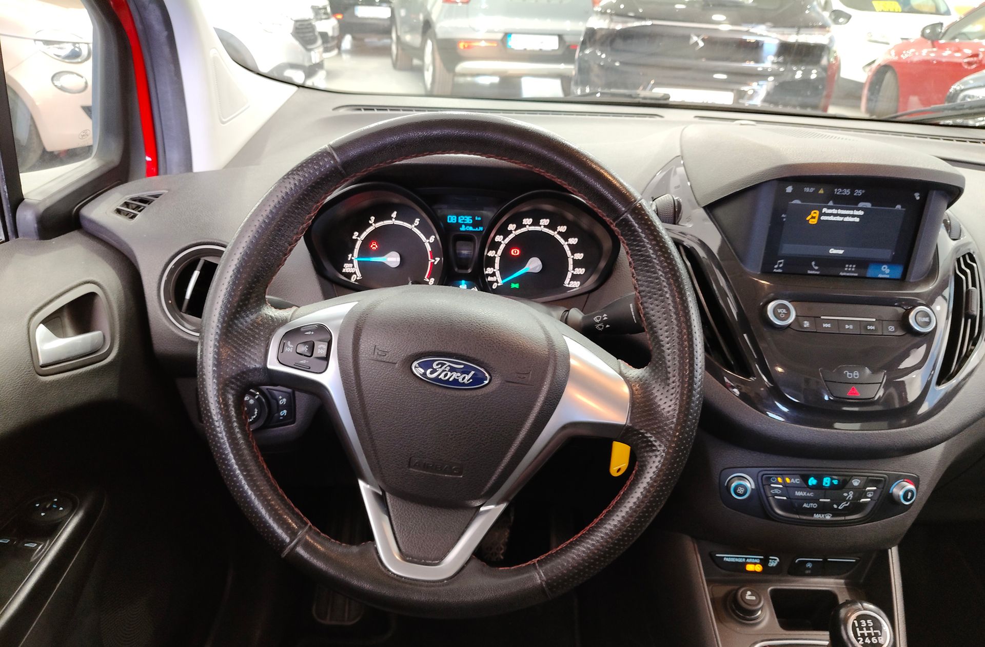 Ford Tourneo Courier 1.0 EcoBoost Sport - foto 20