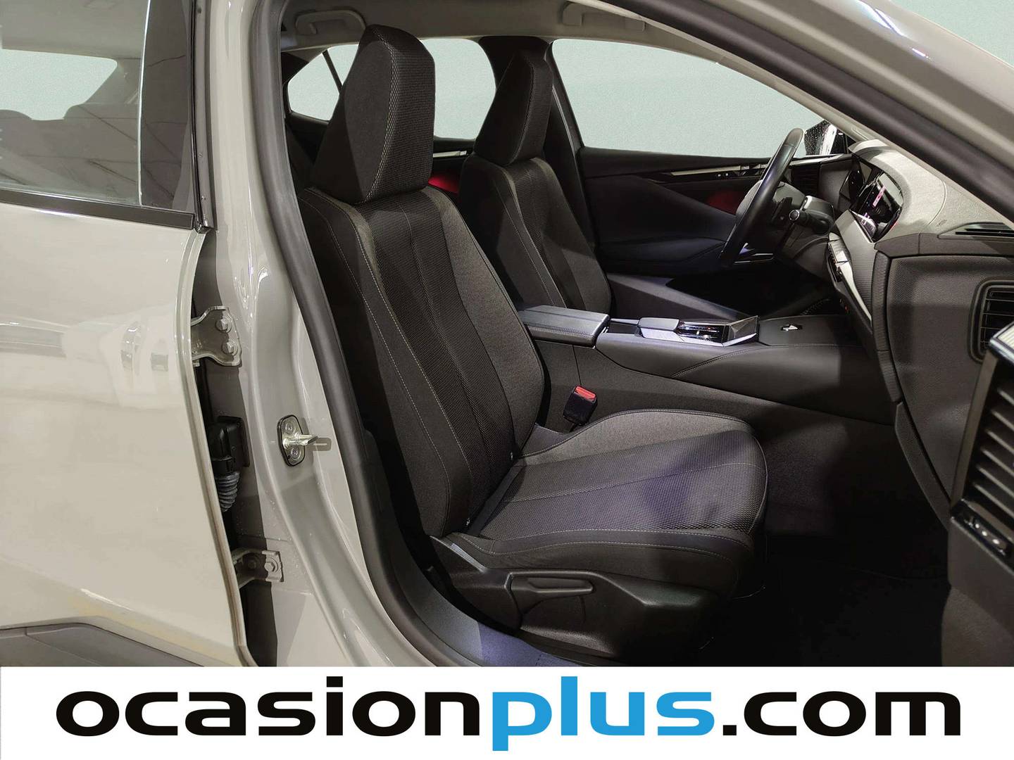 Foto DS DS 4 DS DS4 PureTech 130 Bastille Auto (130 CV)