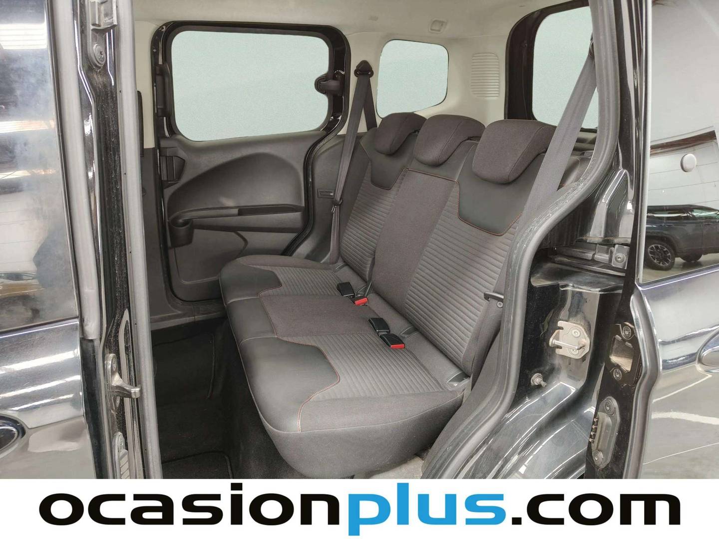 Foto asientos traseros Ford Tourneo Courier Ford Tourneo Courier 1.0 EcoBoost Sport (100 CV)