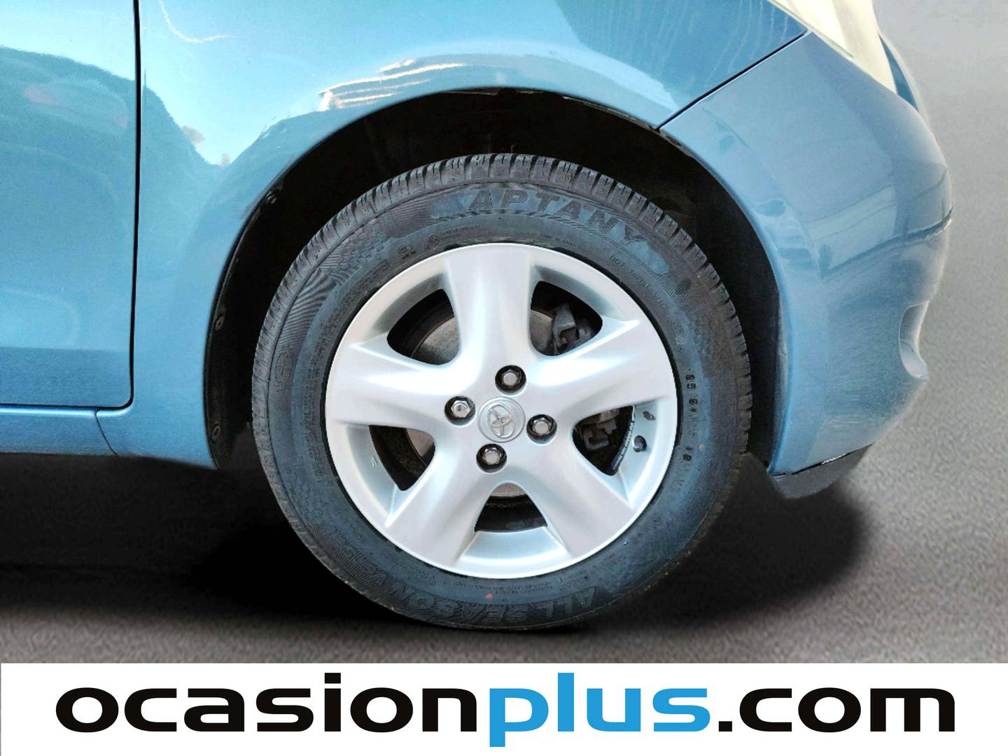 Acabados Toyota Yaris Toyota Yaris 1.3 VVT-i Sol (87 CV)