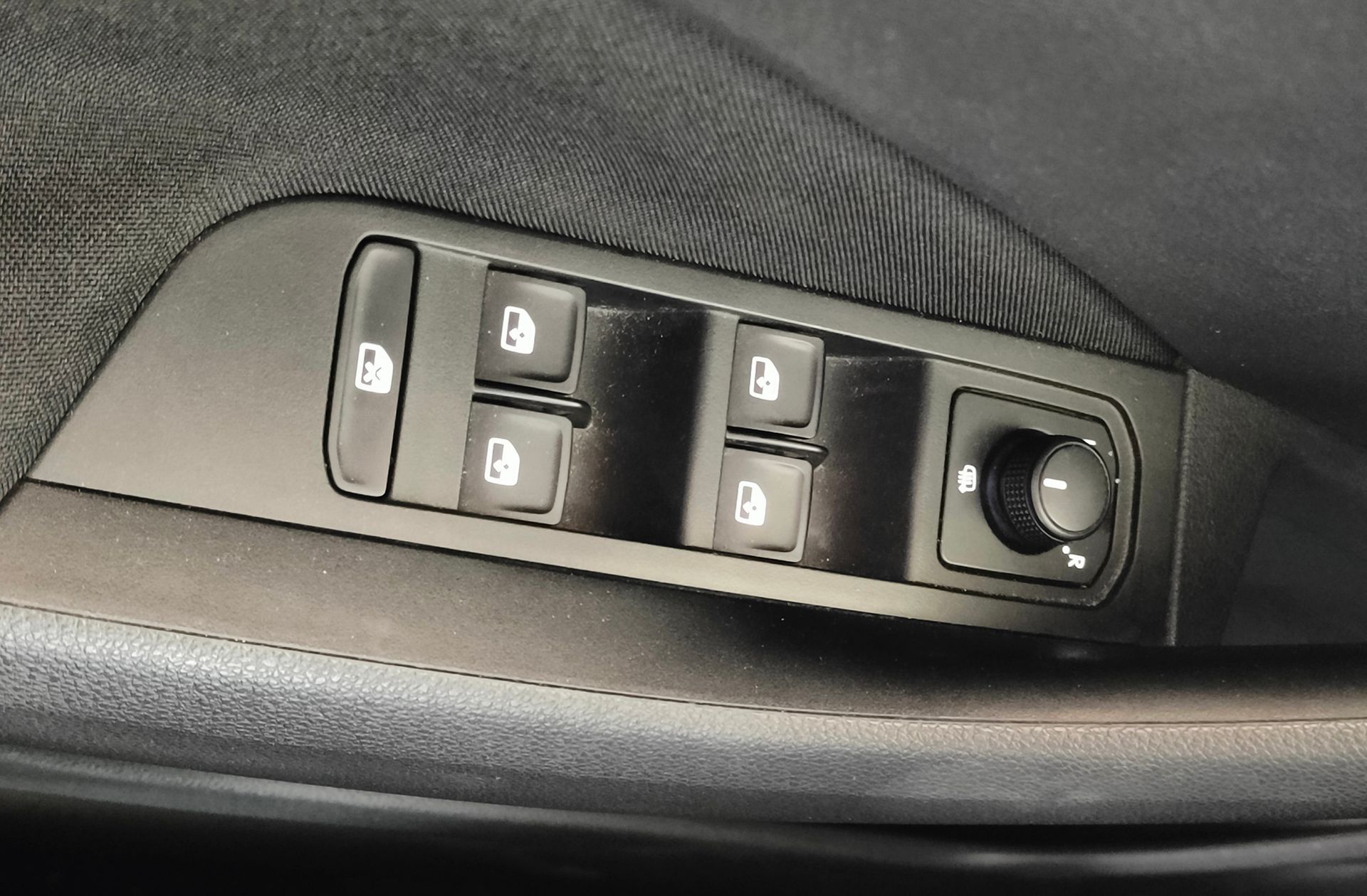 Škoda Kamiq 1.0 TSI Ambition - foto 19
