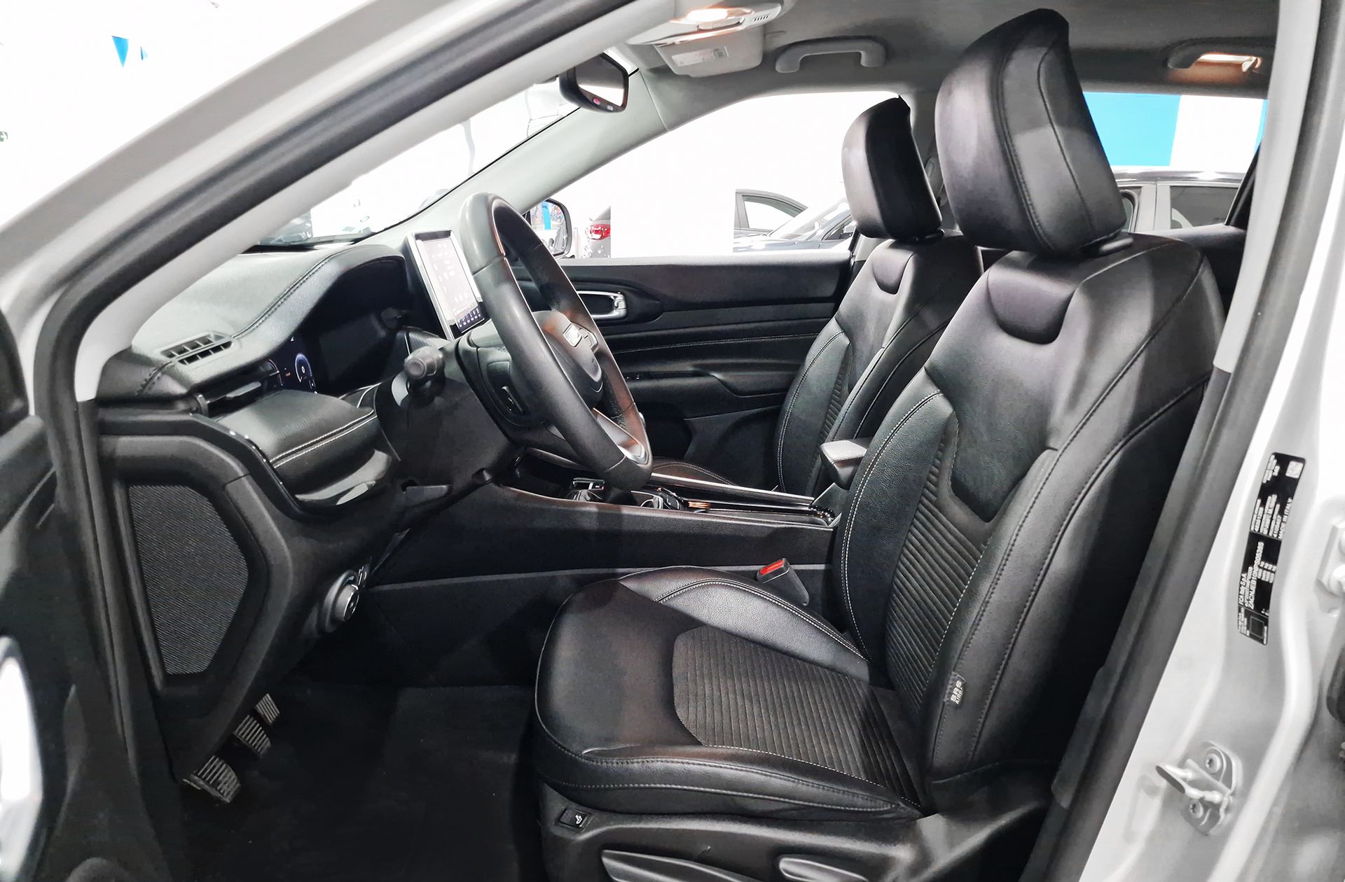 Jeep Compass 1.3 Gse Night Eagle FWD - foto 10