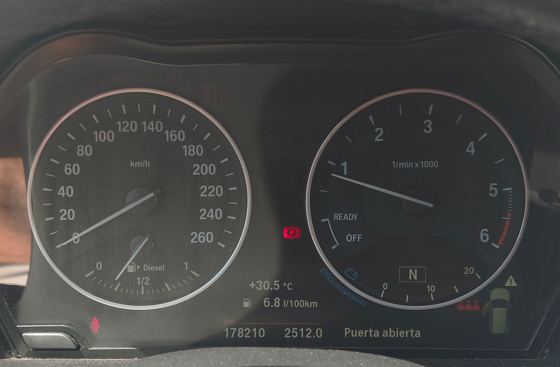 BMW X1 sDrive18d - foto 26