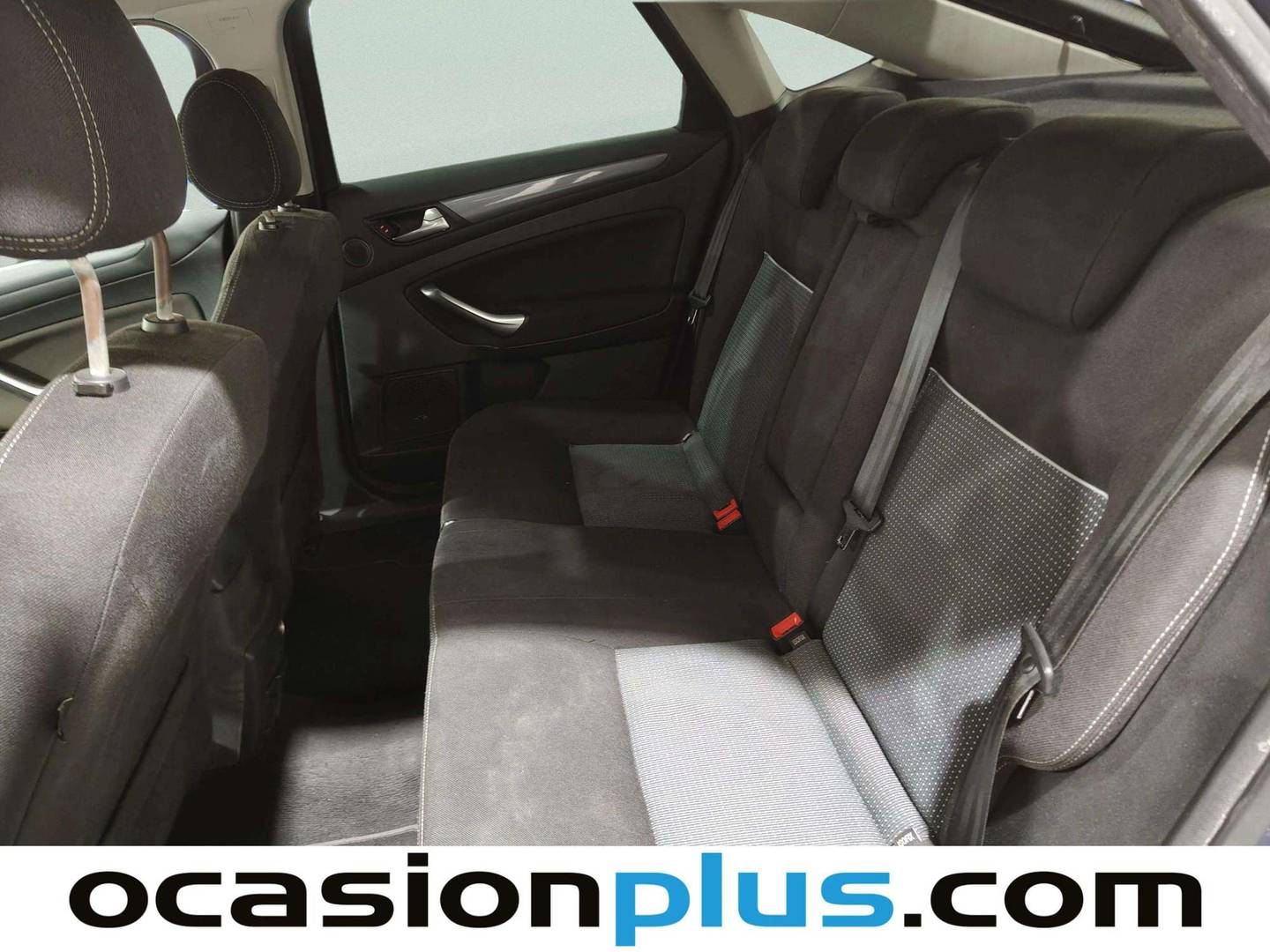 Foto asientos traseros Ford Mondeo Ford Mondeo 2.0 TDCI Limited Edition (140 CV)