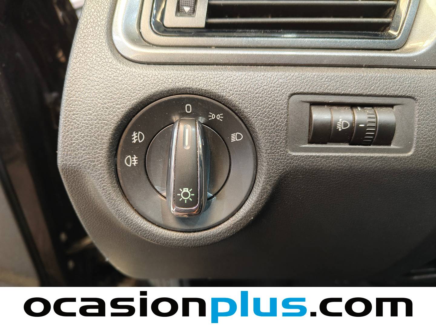 Extras y acabados del Skoda Spaceback Skoda Spaceback 1.6 TDI CR Ambition (105 CV)
