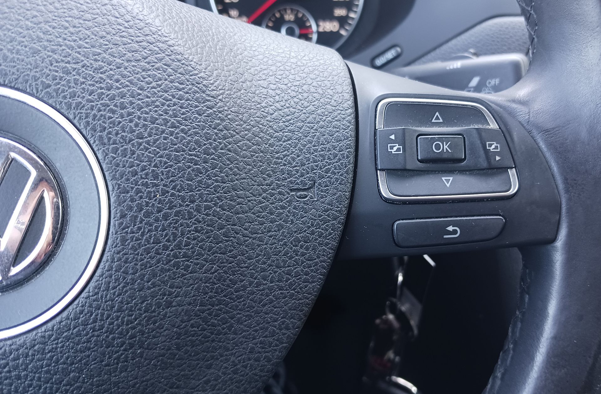 Volkswagen Jetta 1.6 TDI Advance BMT - foto 26