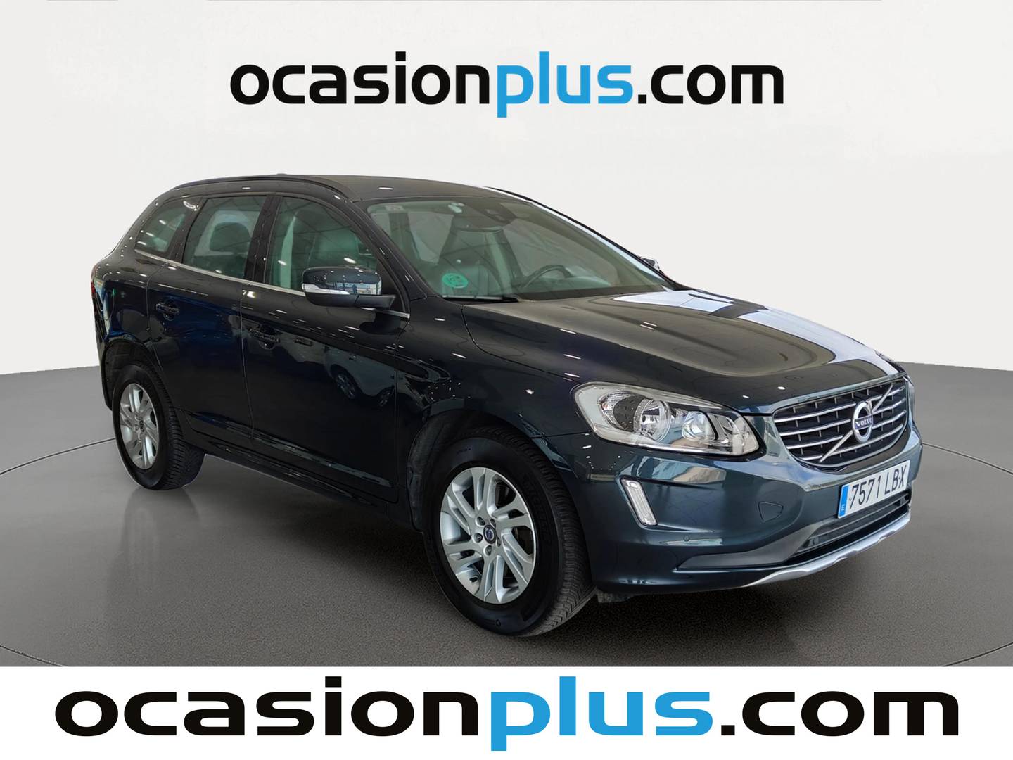 Foto delantera Volvo XC60 Volvo XC60 D4 Momentum Auto (181 CV) derecha