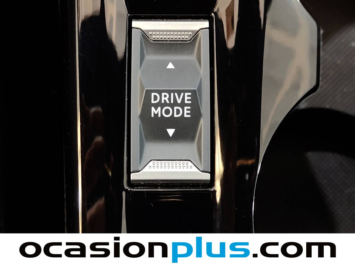 Peugeot 2008 Peugeot 2008 Allure Hybrid eDCS6 (145 CV) automático
