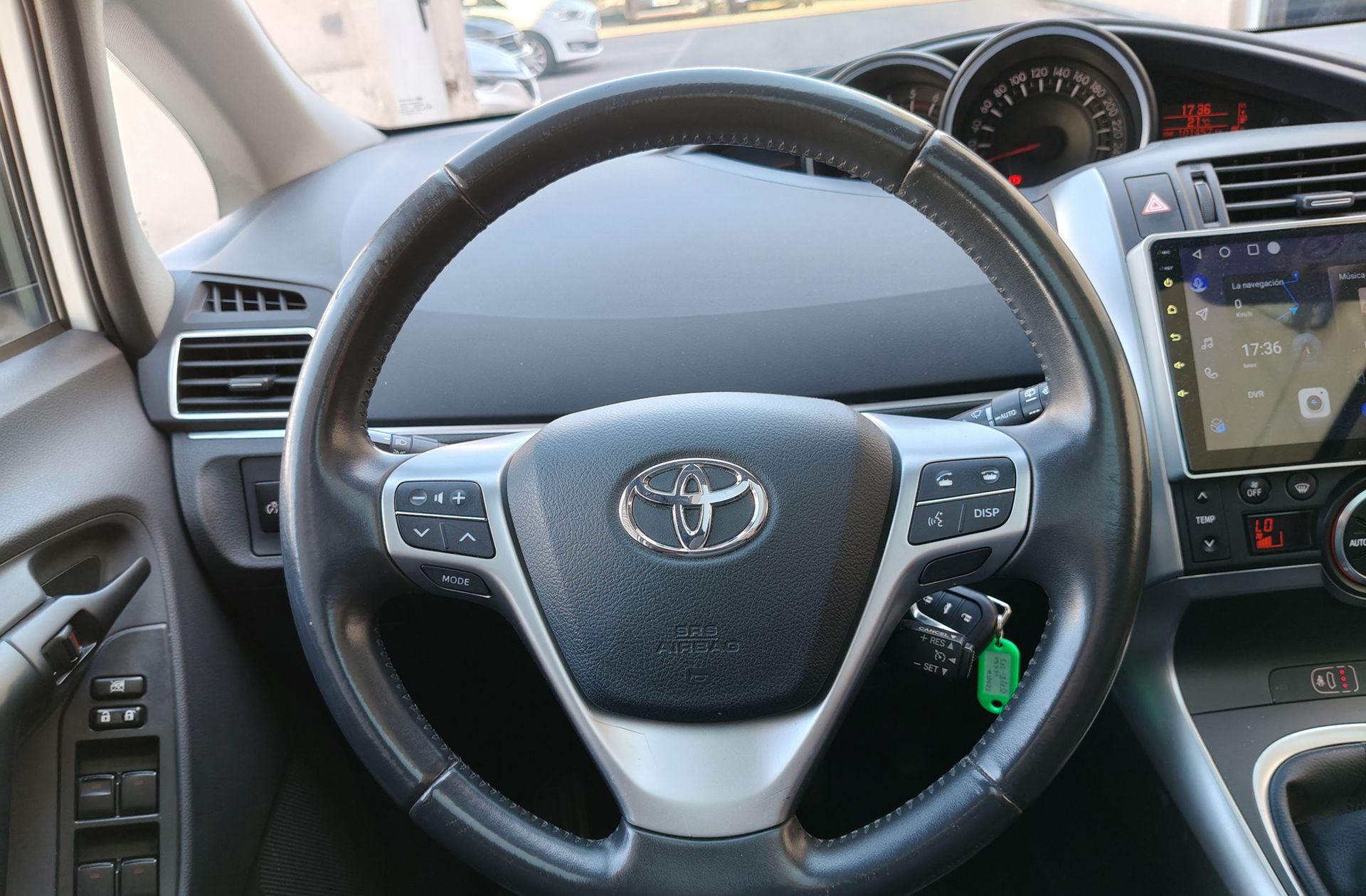 Toyota Verso 115D Advance - foto 26