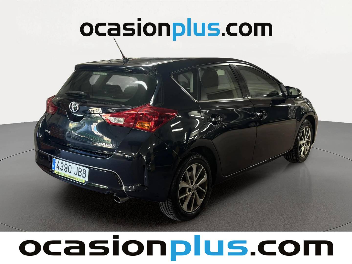 Foto trasera Toyota Auris Toyota Auris 130 Active (132 CV) derecha