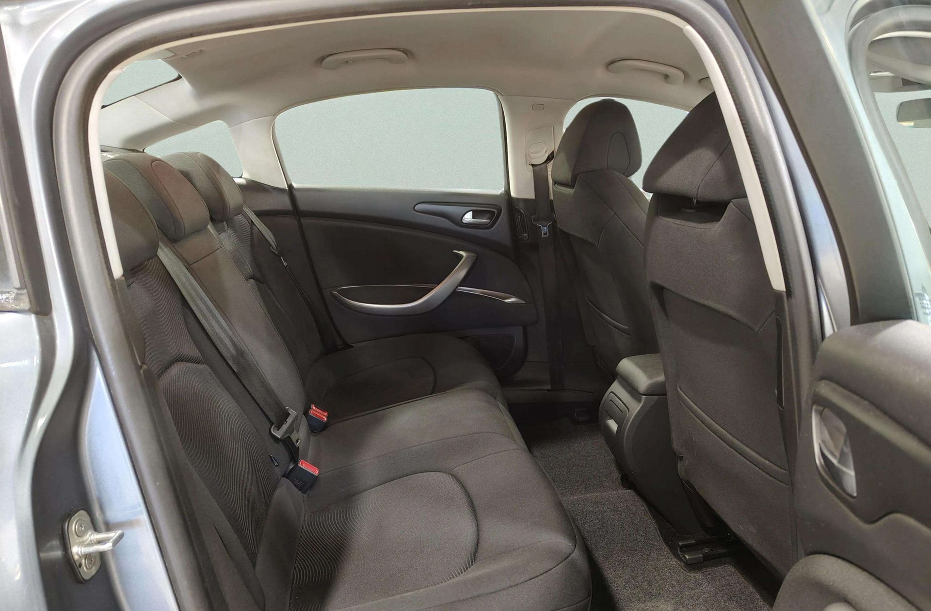 Citroën C5 1.6 HDi FAP Airdream Business - foto 13
