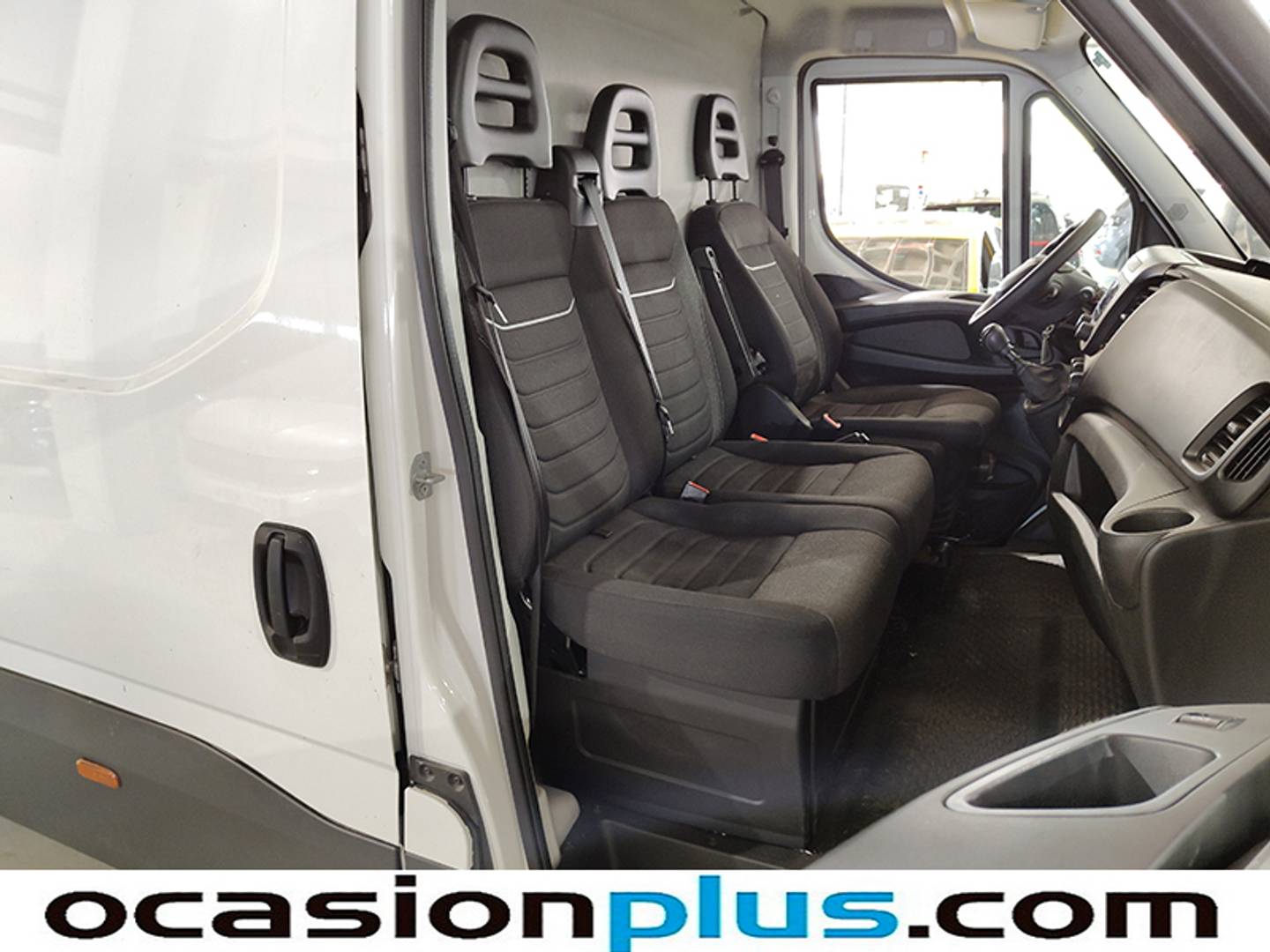 Foto Iveco Daily Iveco Daily Furgon 35S 16 V 3520/H2 (156 CV)