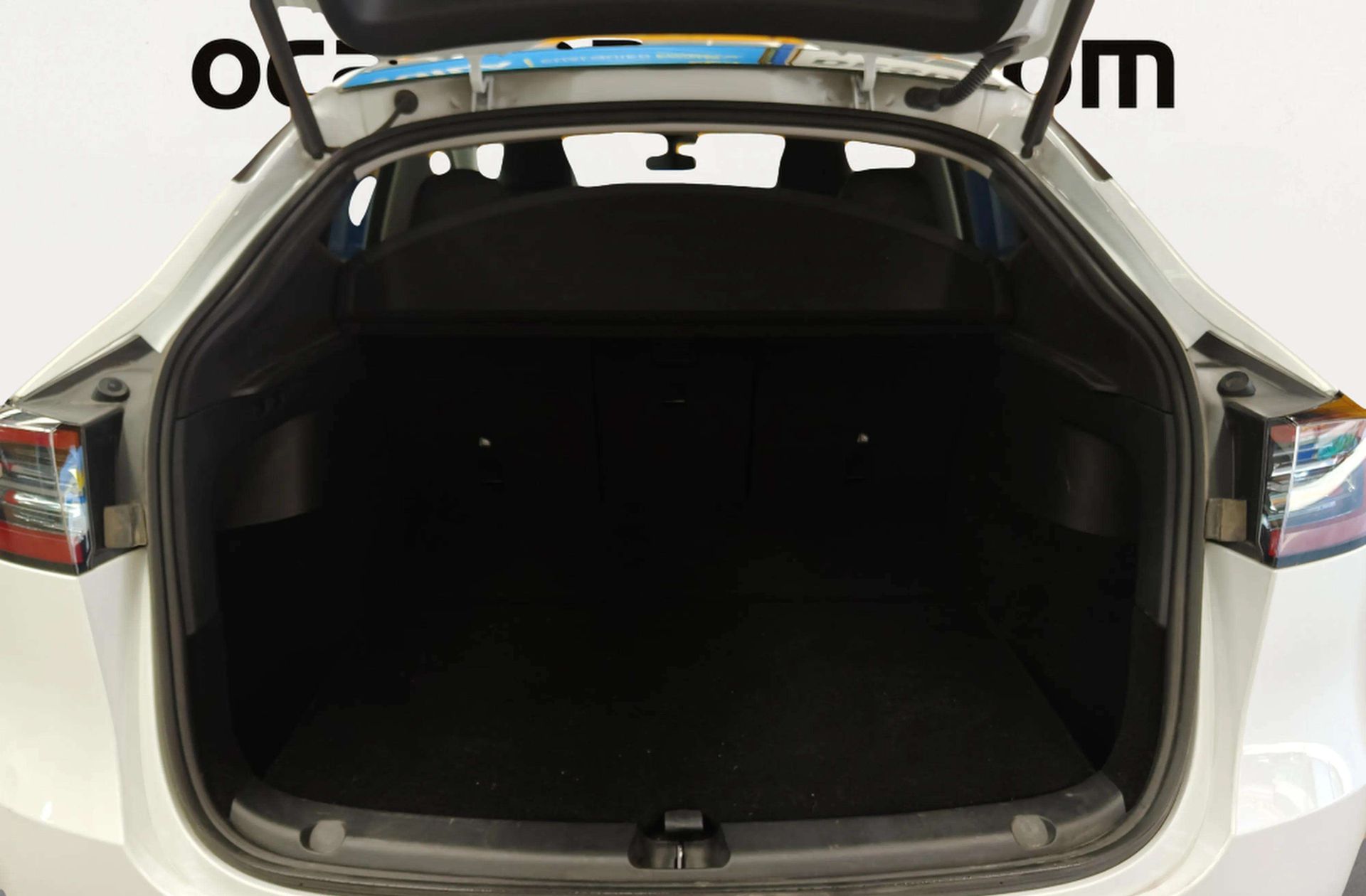 Tesla Model Y Tracción Trasera RWD - foto 25