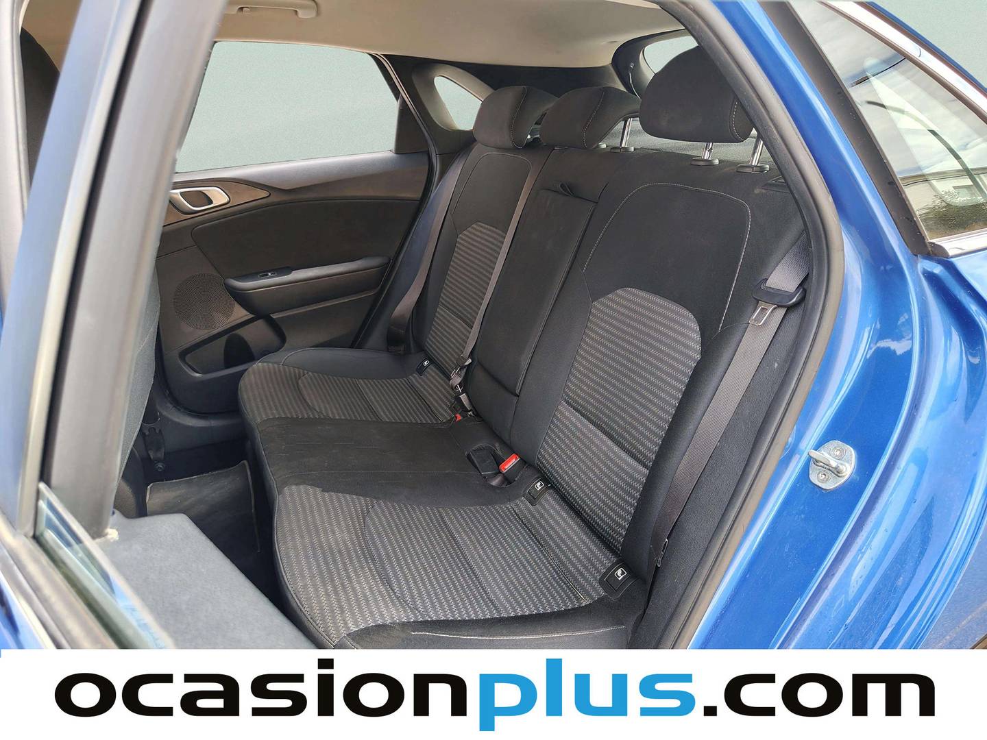 Foto asientos traseros KIA Ceed KIA Ceed 1.0 T-GDI Drive (100 CV)