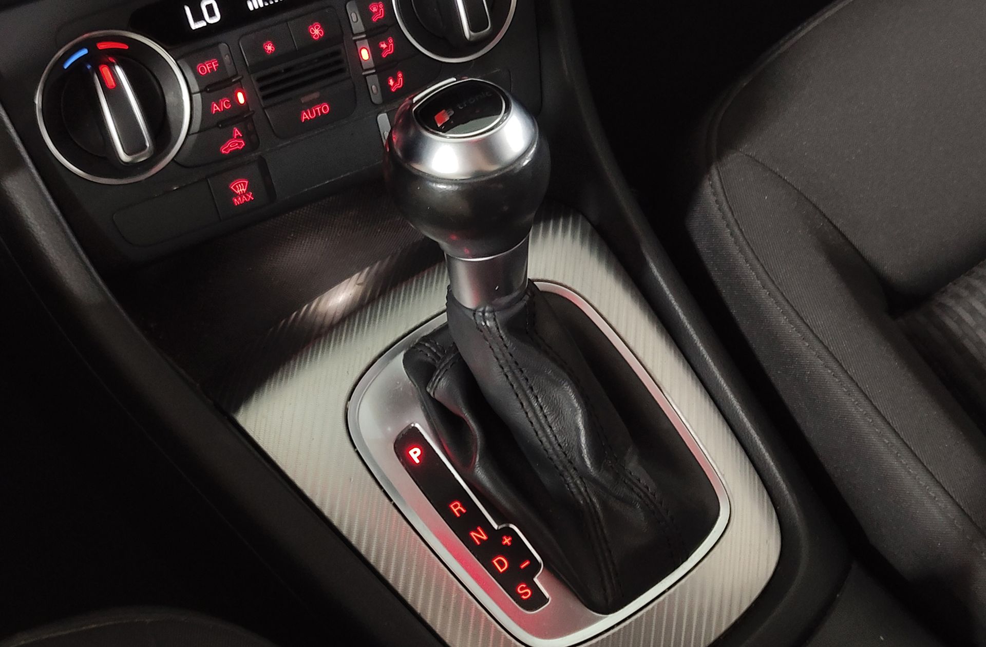 Audi Q3 design edition 2.0 TDI S tronic - foto 5