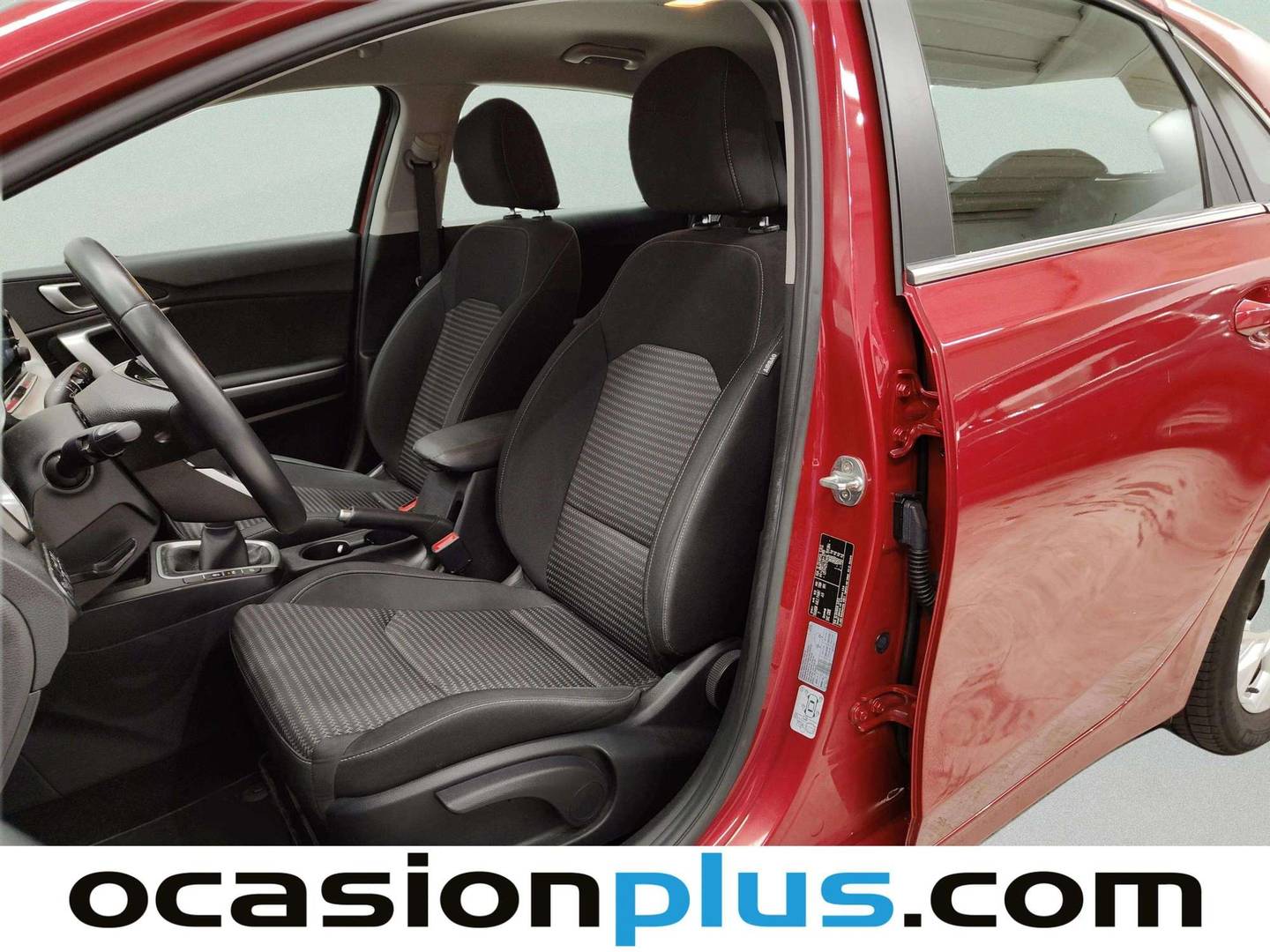 Foto asientos delanteros KIA Ceed KIA Ceed 1.0 T-GDI Drive (100 CV)