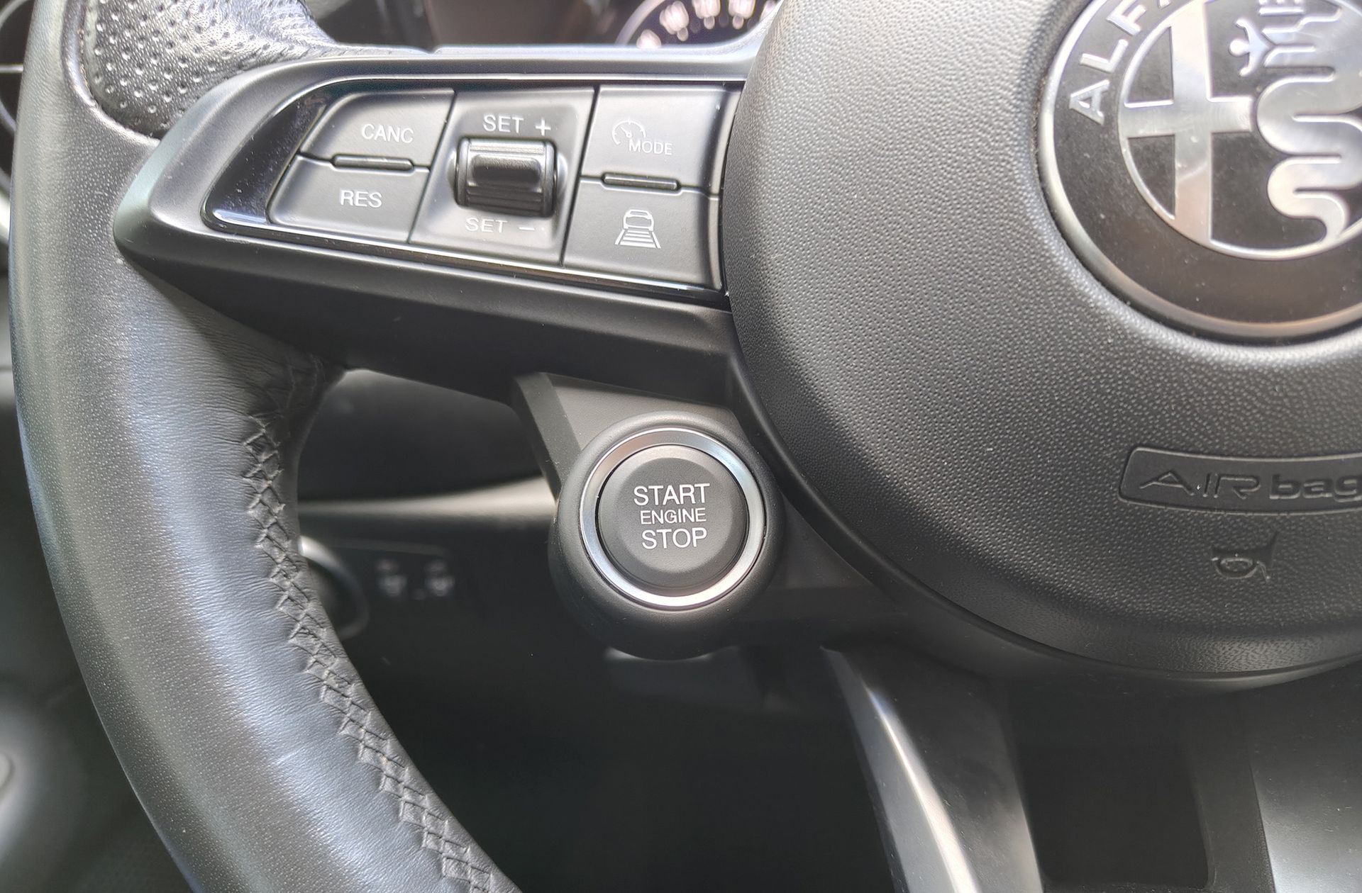 Alfa Romeo Tonale 1.5 MHEV Sprint FWD - foto 31