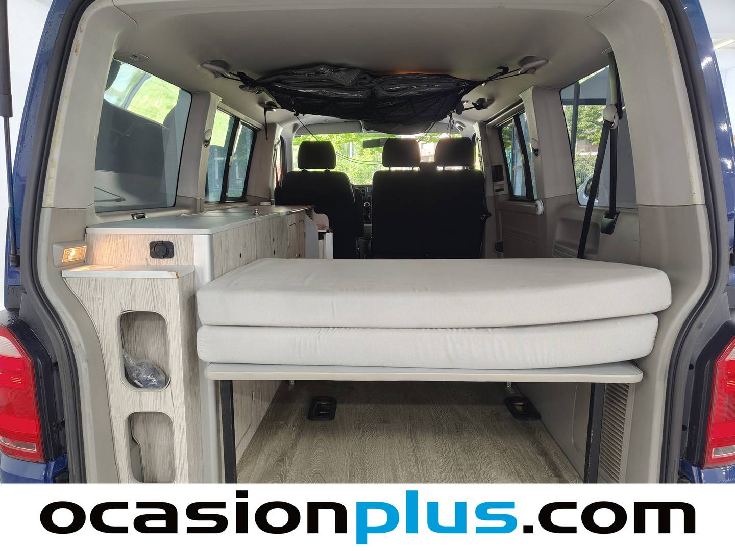 Foto asientos traseros Volkswagen Caravelle Volkswagen Caravelle Trendline Batalla Corta 2.0 TDI BMT Camperizada (102 CV)