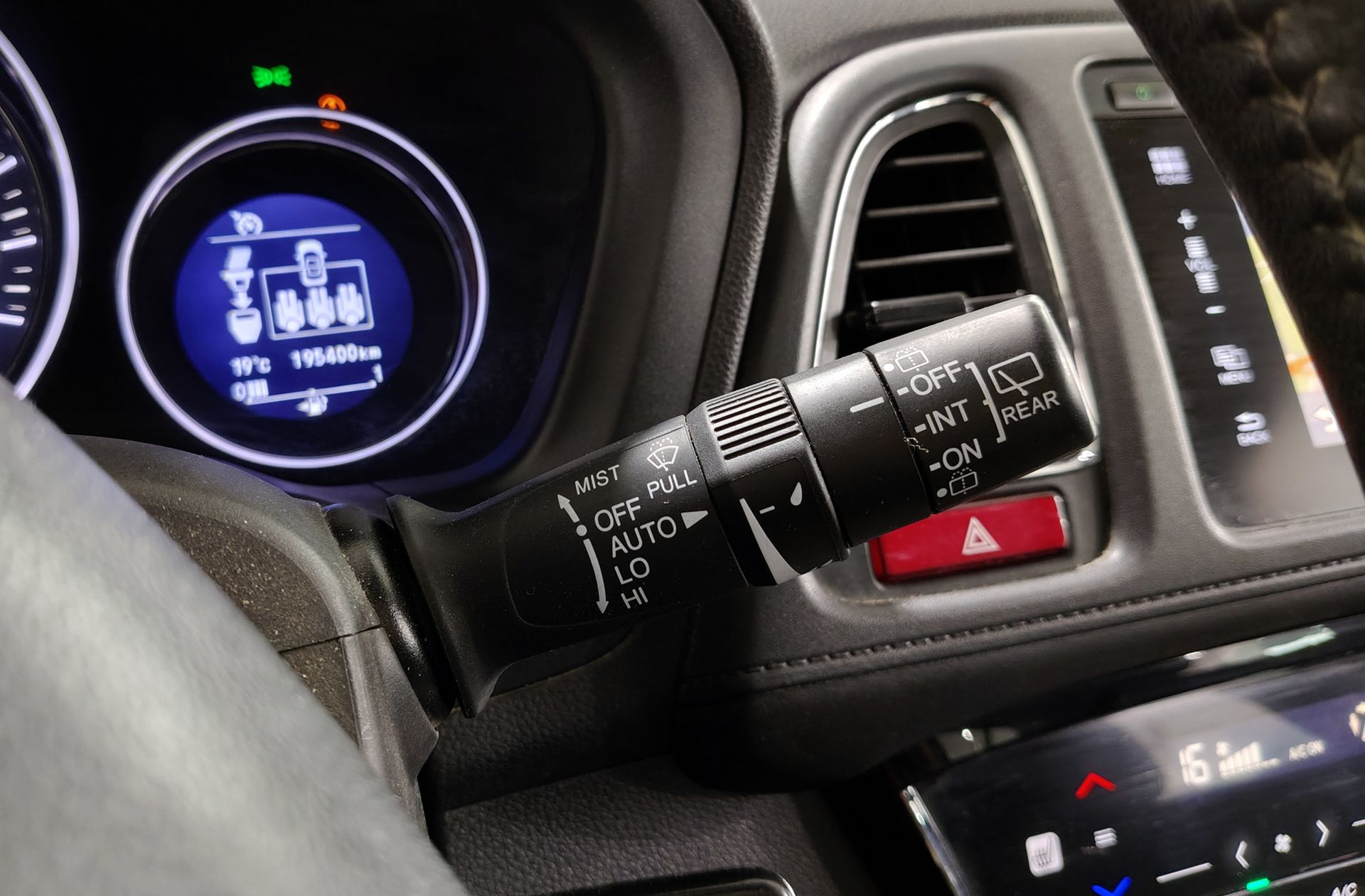 Honda HR-V 1.5 i-VTEC Elegance - foto 26