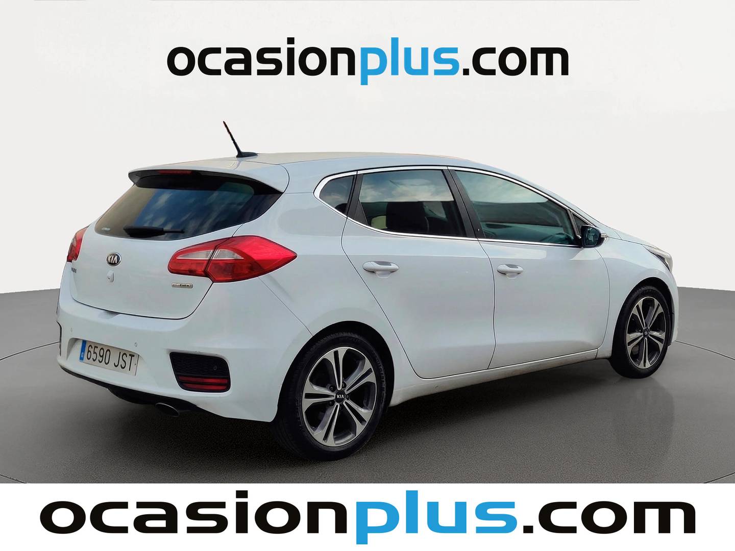 Foto trasera KIA Ceed Kia Ceed 1.6 CRDi VGT x-Tech17 DCT (136 CV) izquierda
