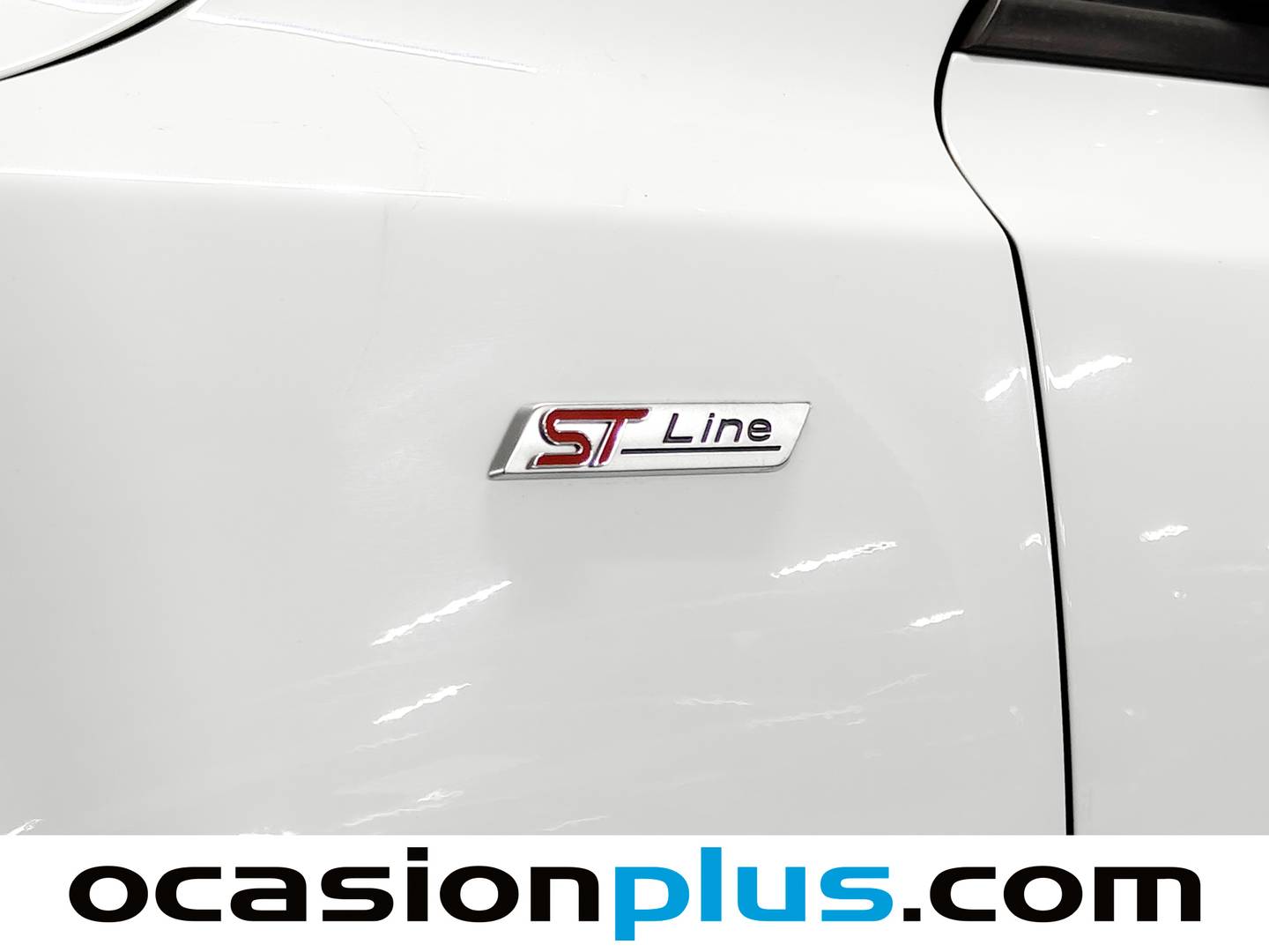 Extras y acabados del Ford Focus Ford Focus 1.0 Ecoboost MHEV ST-Line Auto (155 CV)