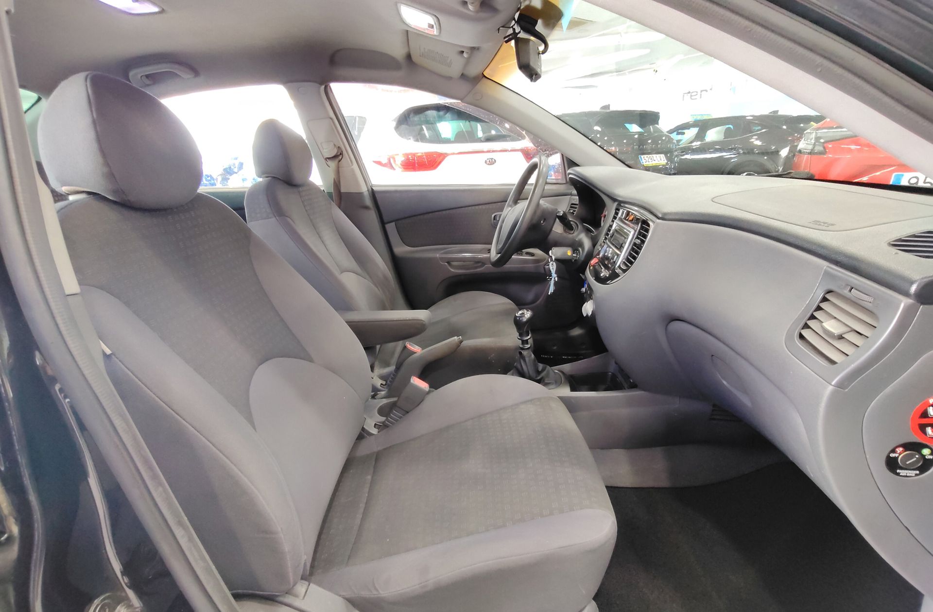 Kia Rio 1.4 Dohc EXI - foto 14