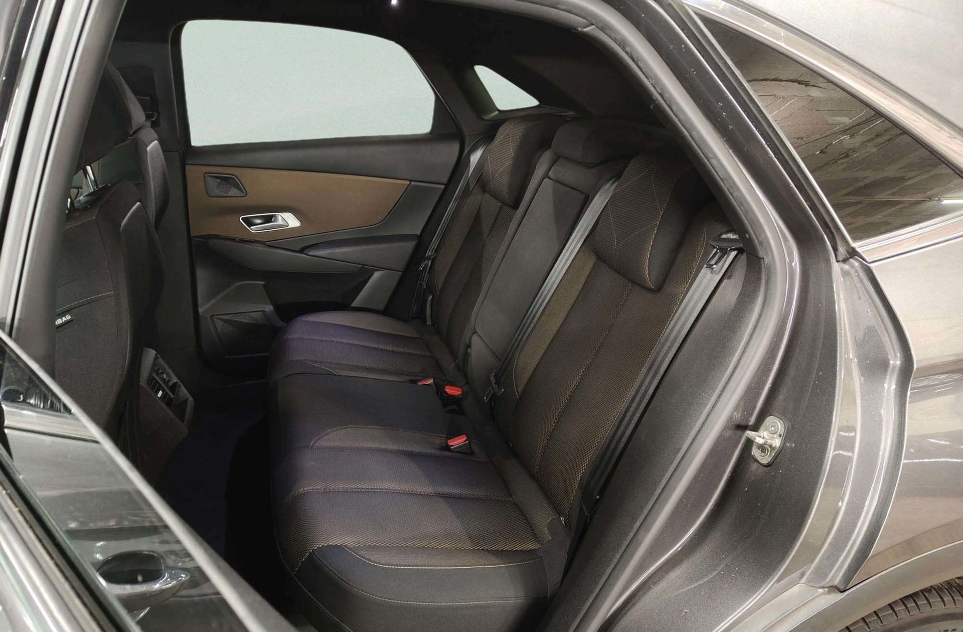DS DS 7 Crossback PureTech 180 So Chic - foto 11