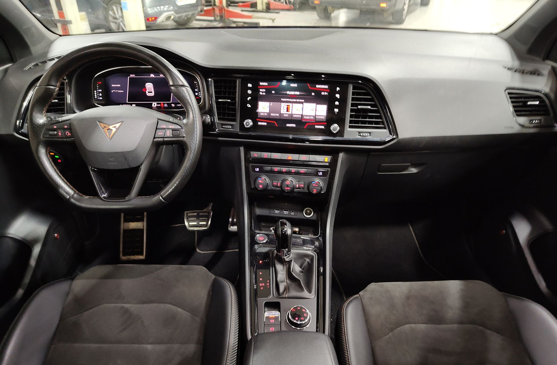 Cupra Ateca 2.0 TSI 4Drive DSG - foto 7